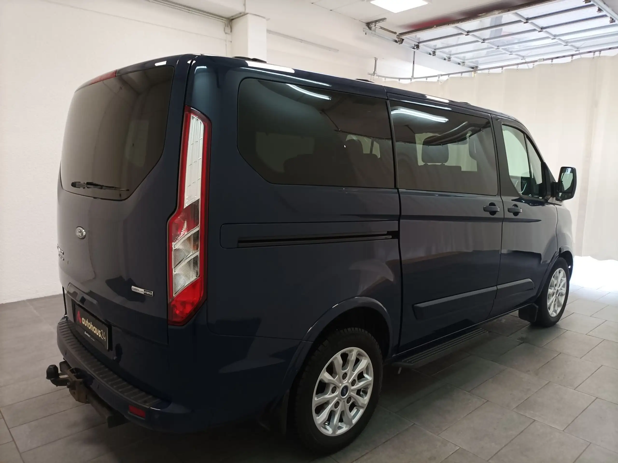 Ford - Tourneo Custom