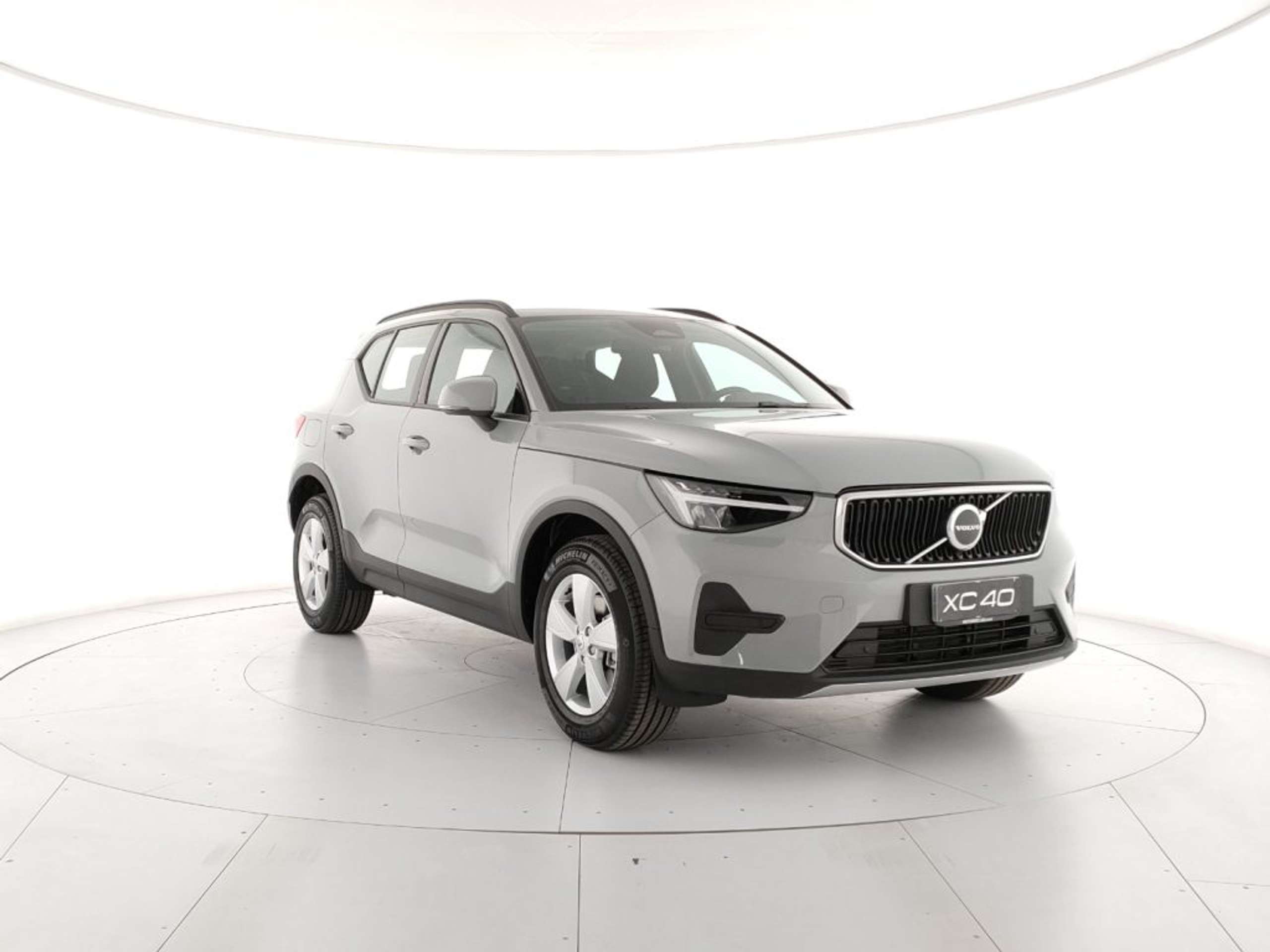 Volvo - XC40