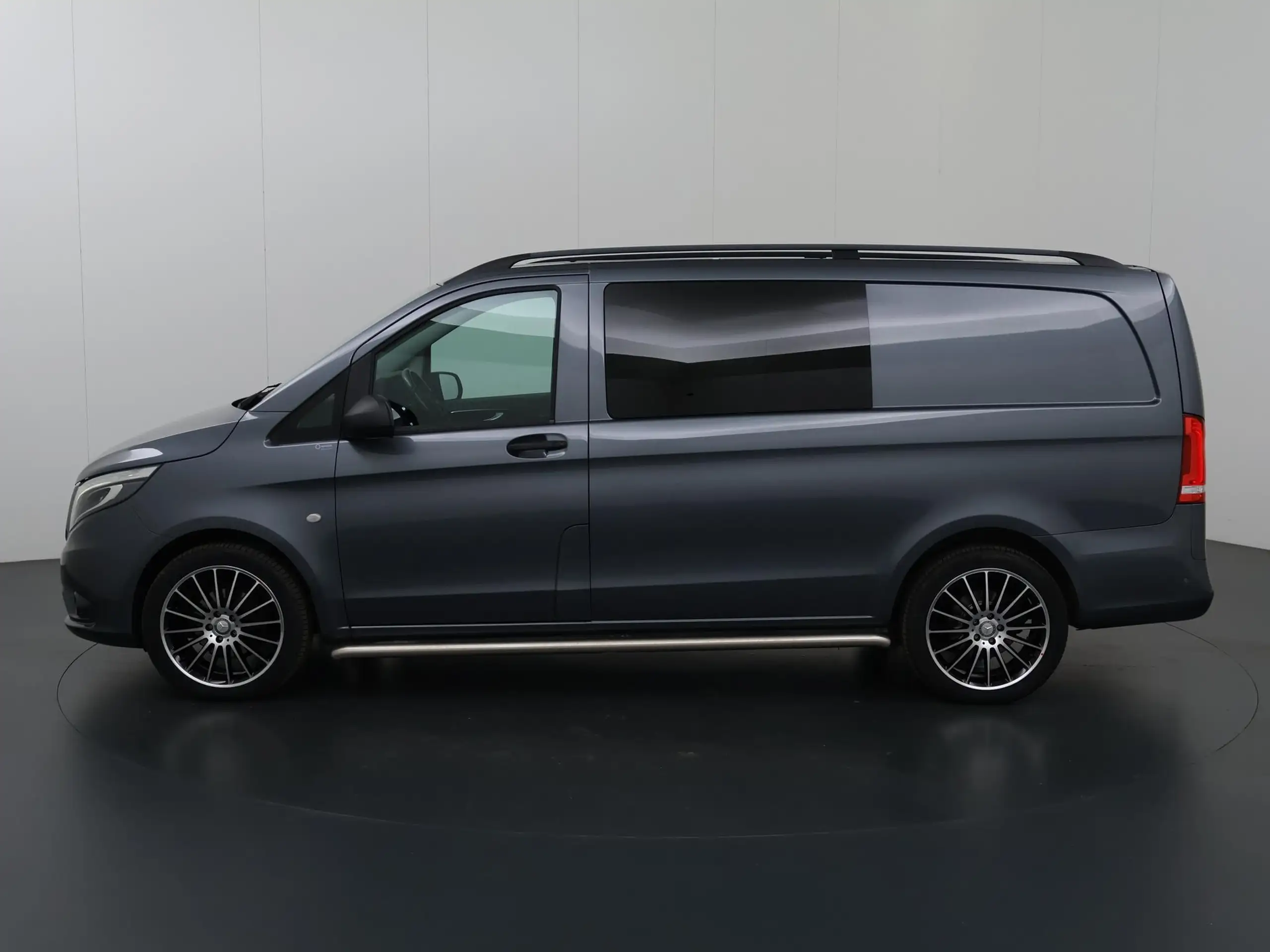 Mercedes-Benz - Vito