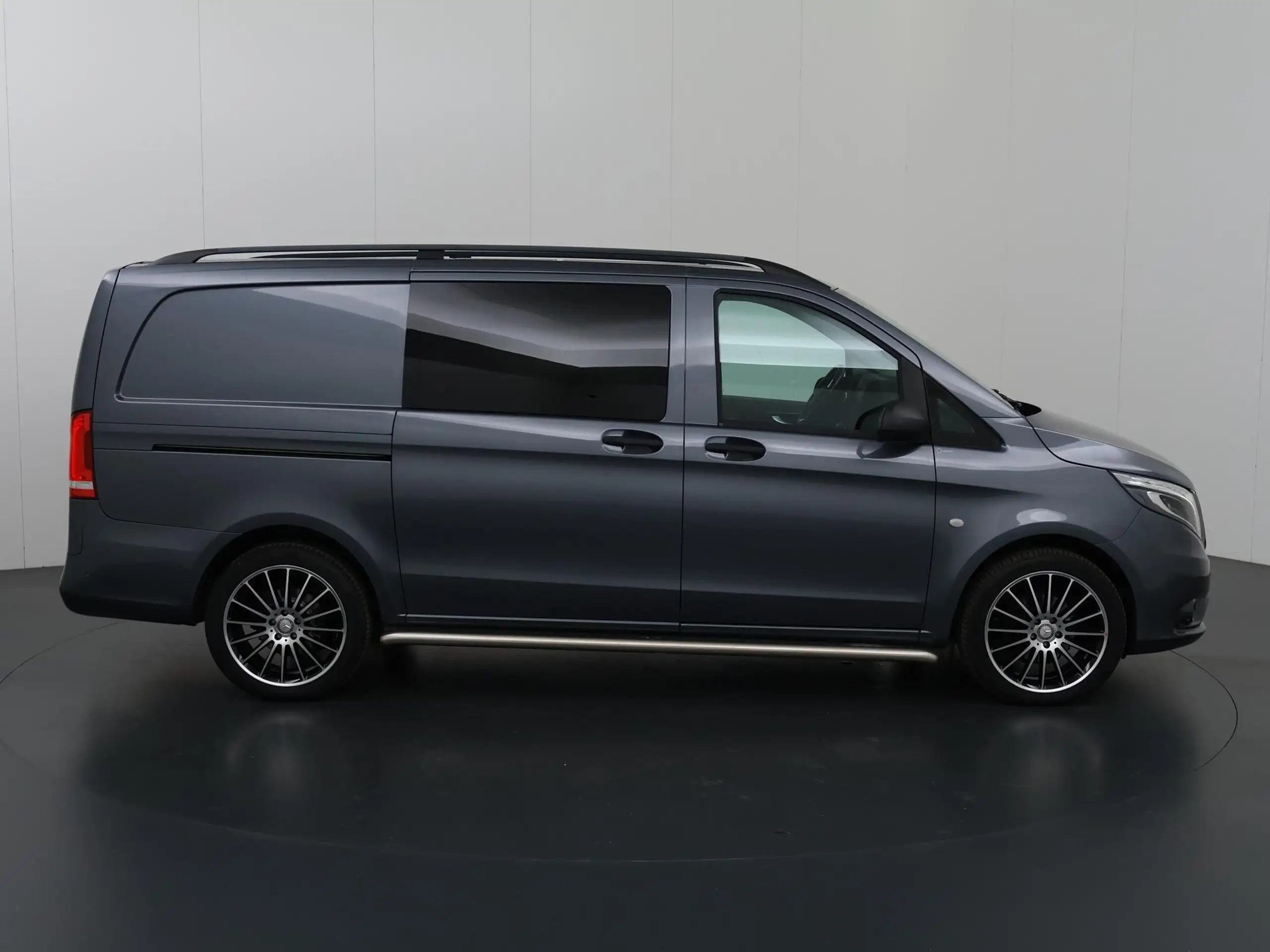 Mercedes-Benz - Vito