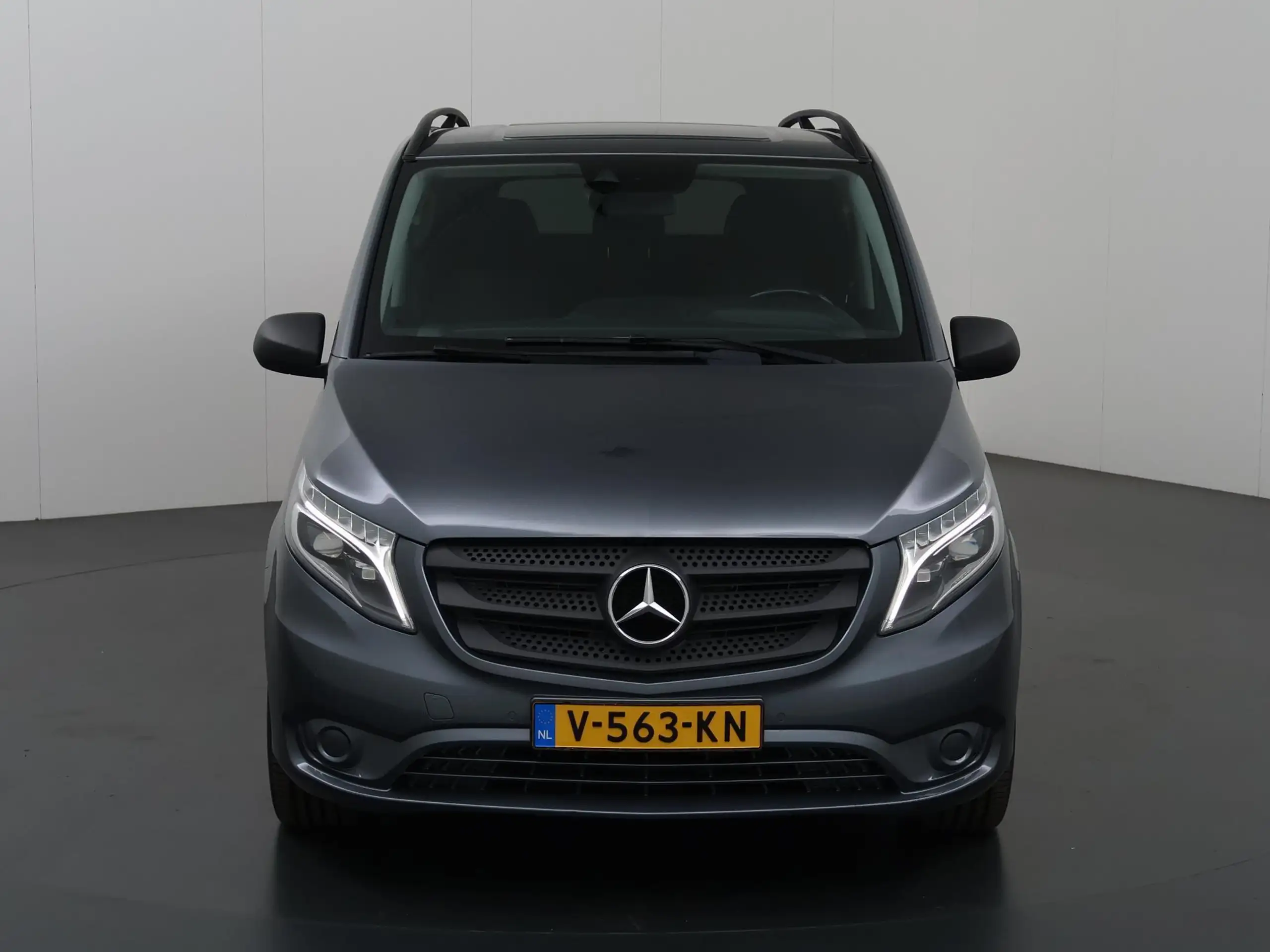 Mercedes-Benz - Vito