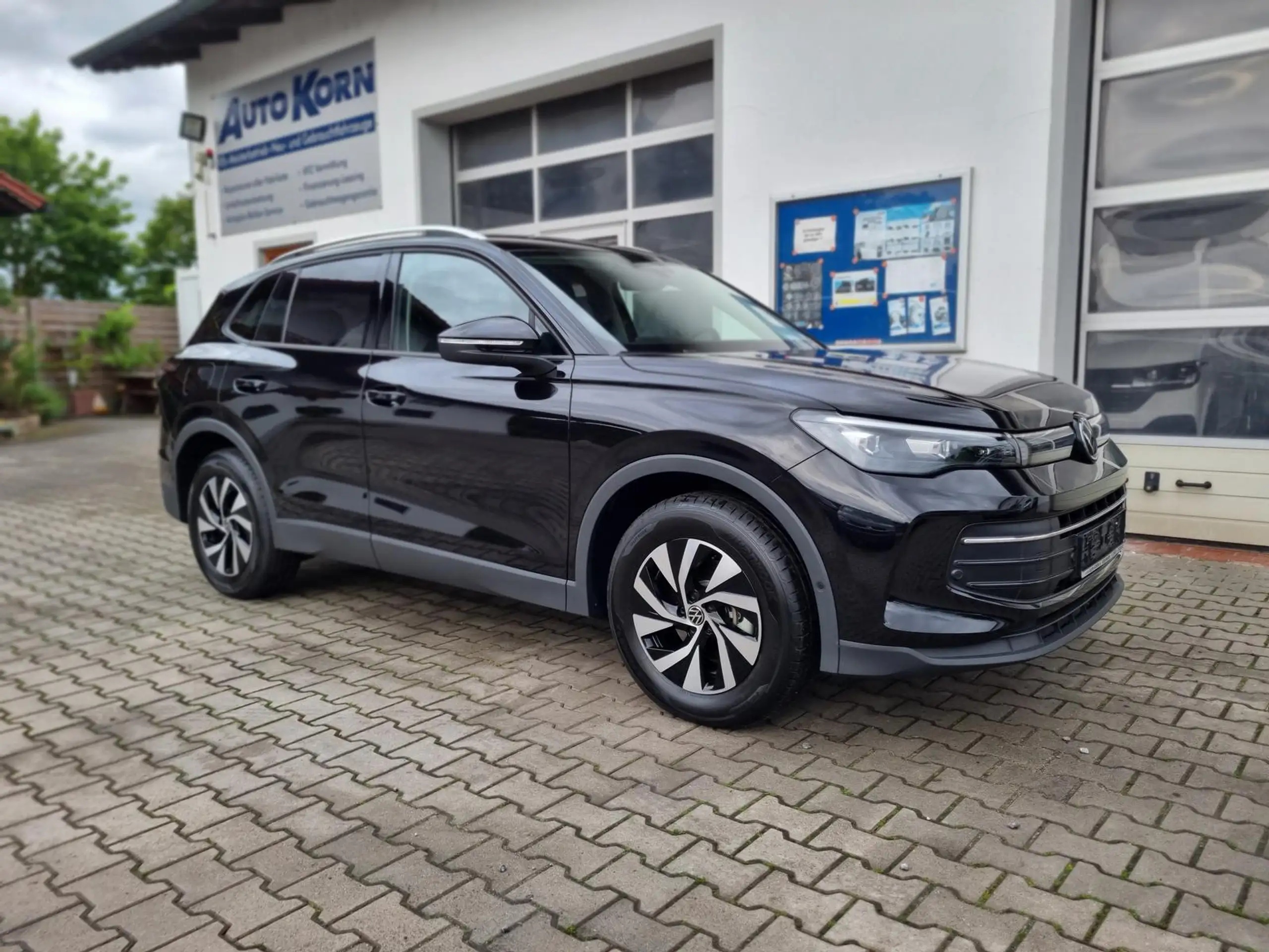 Volkswagen - Tiguan