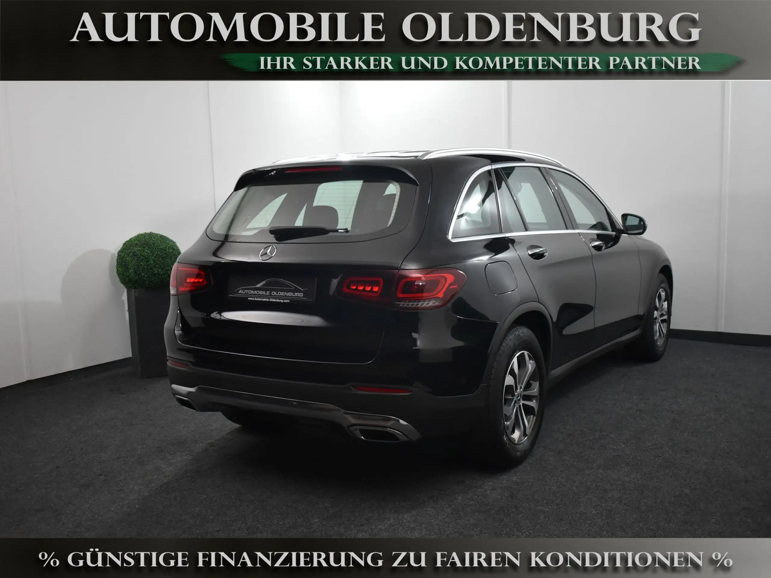 Mercedes-Benz - GLC 220