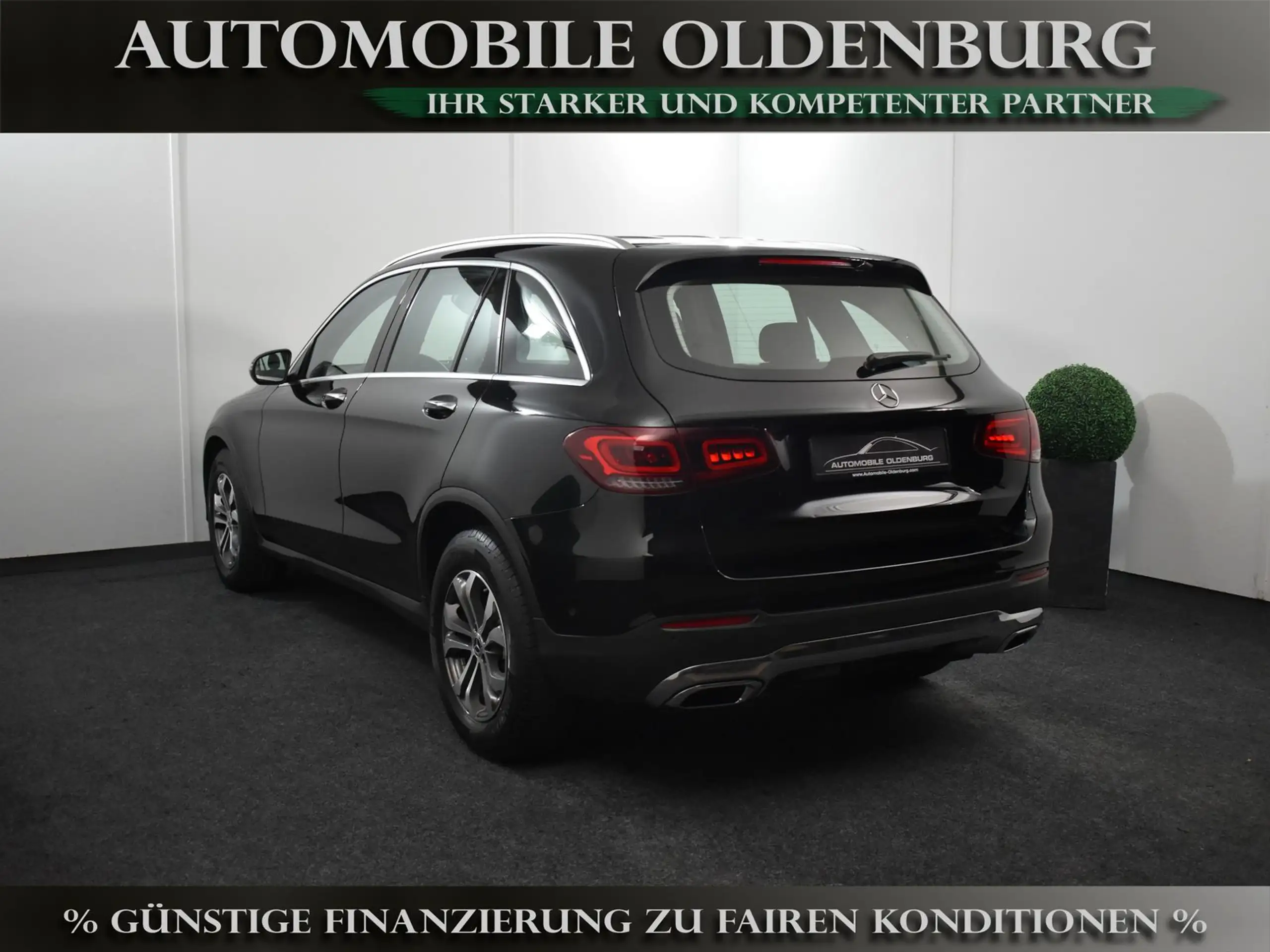 Mercedes-Benz - GLC 220