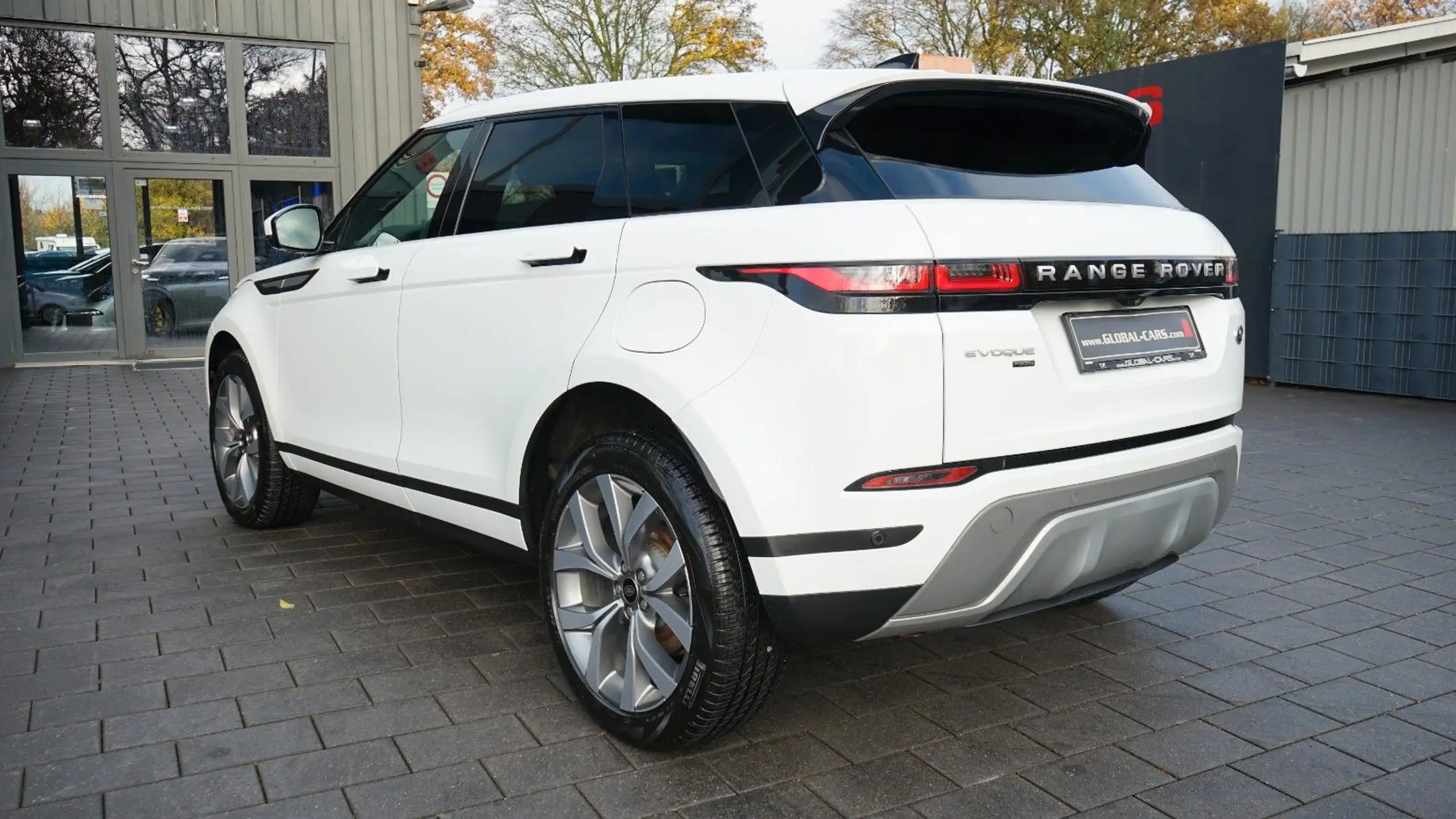 Land Rover - Range Rover Evoque