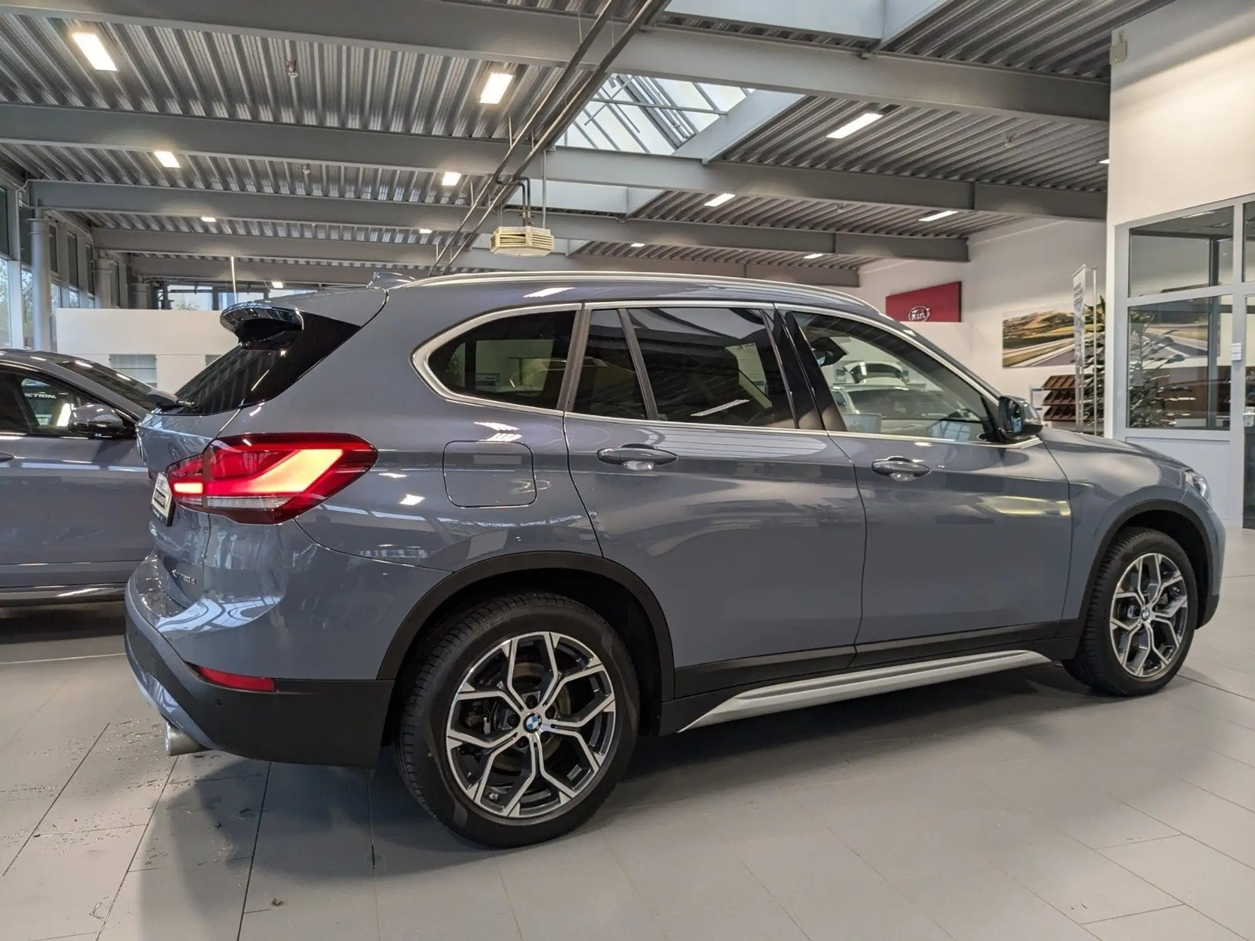 BMW - X1