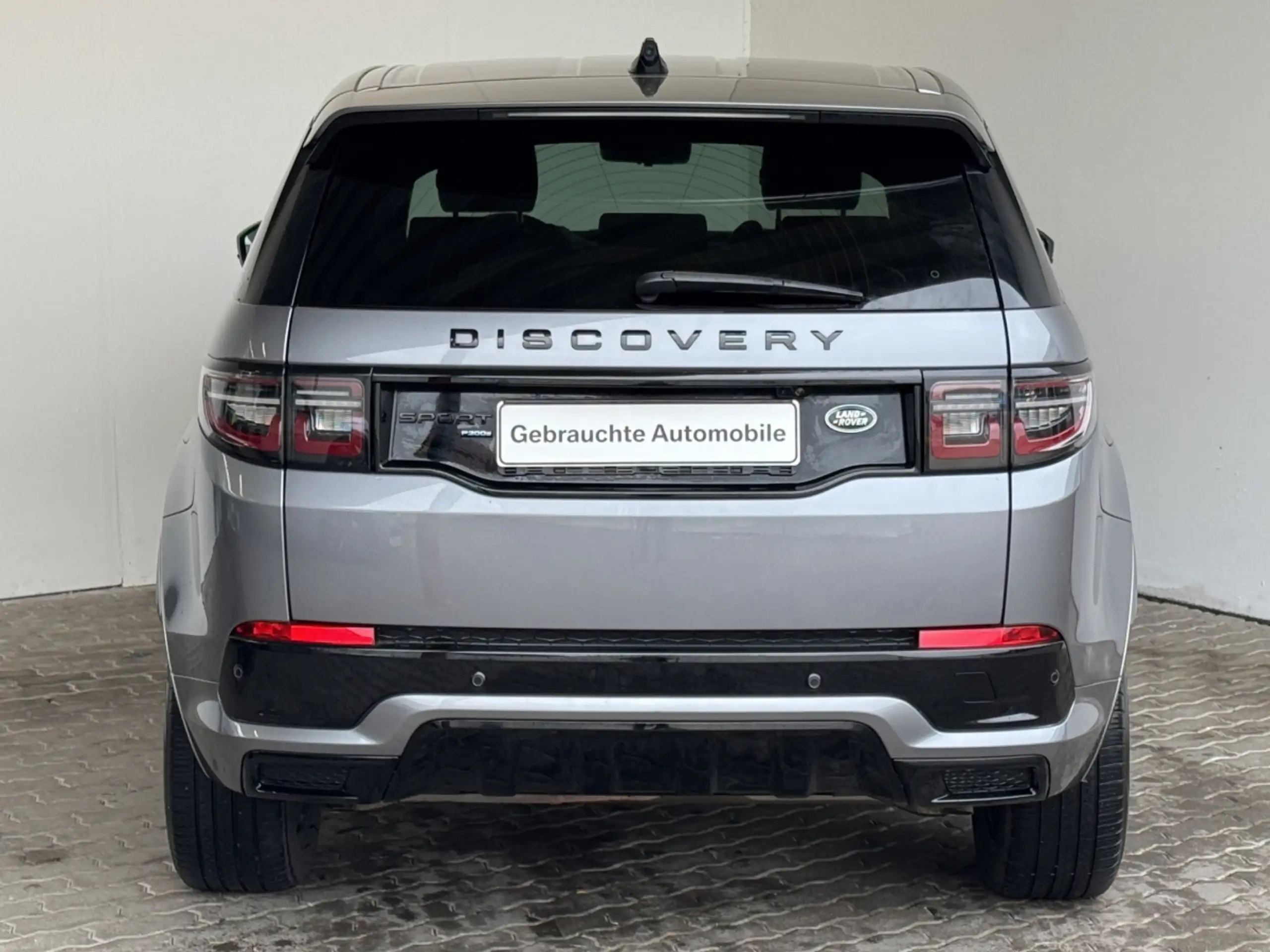 Land Rover - Discovery Sport