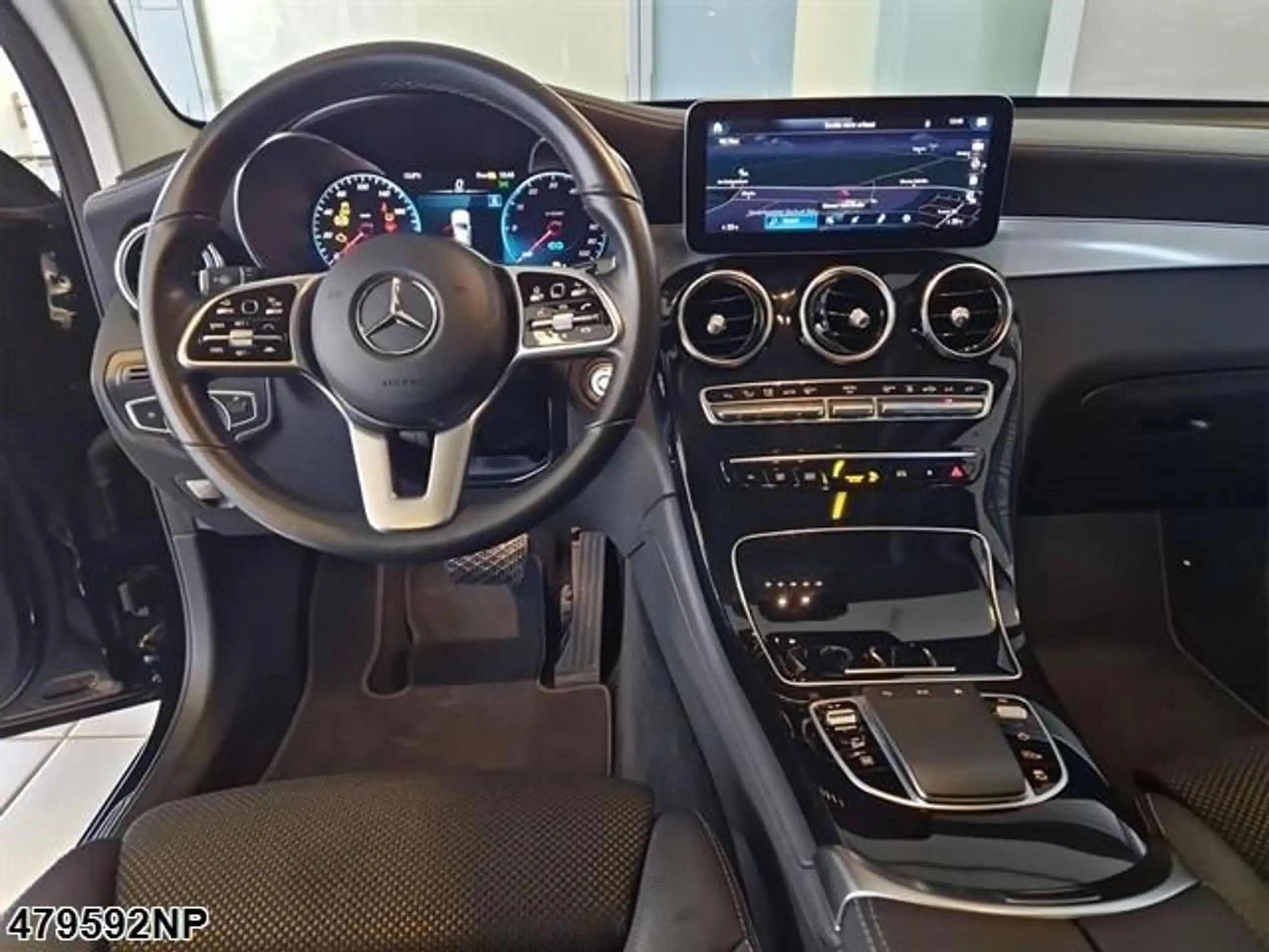 Mercedes-Benz - GLC 300