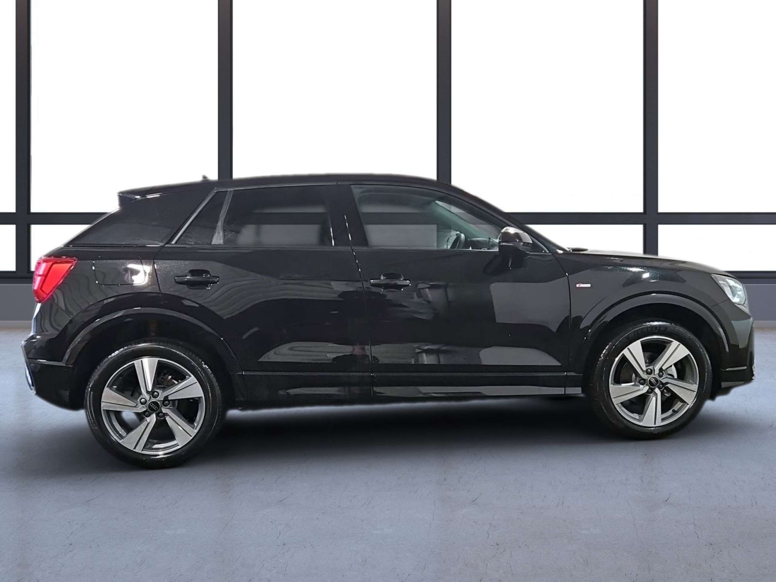 Audi - Q2