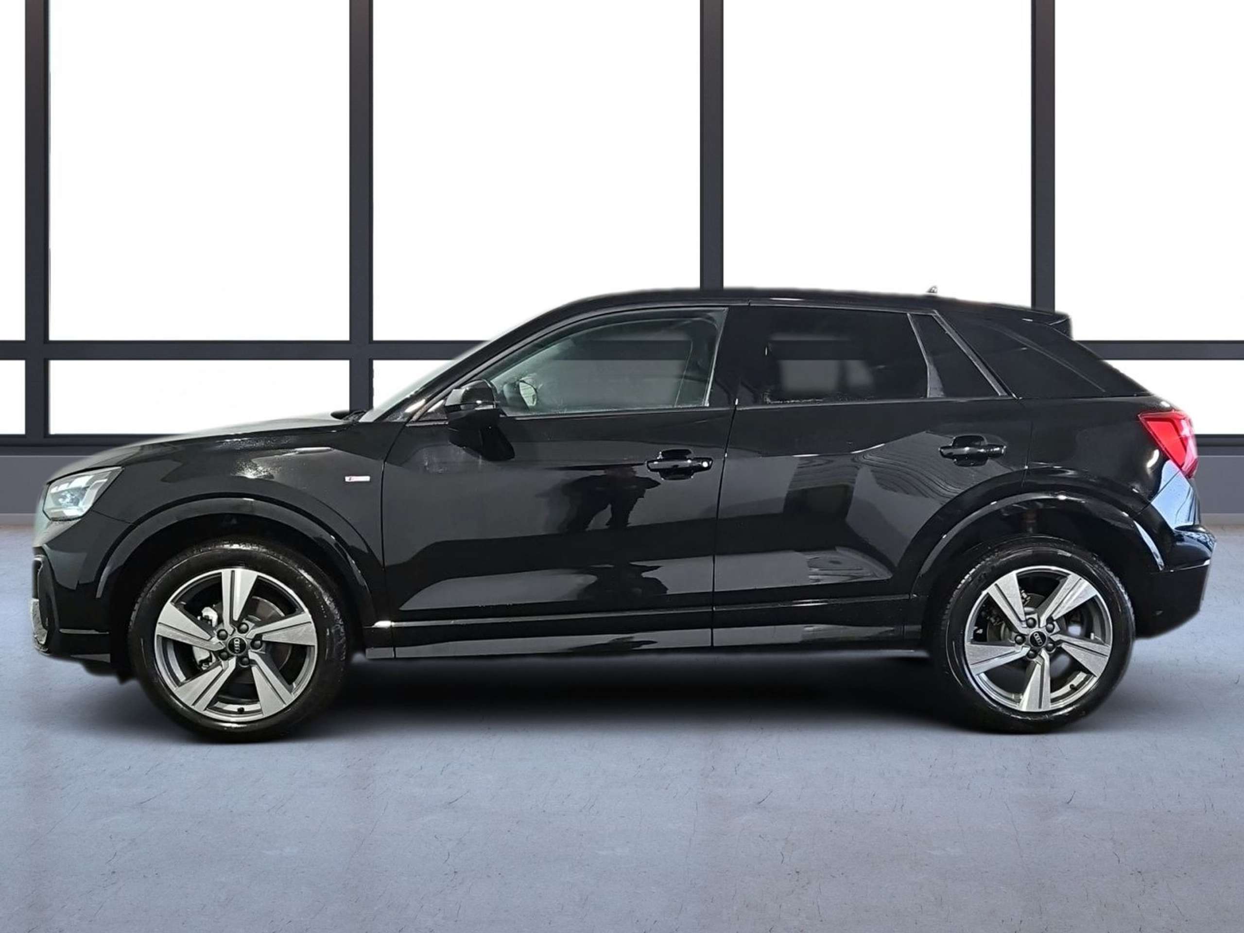 Audi - Q2