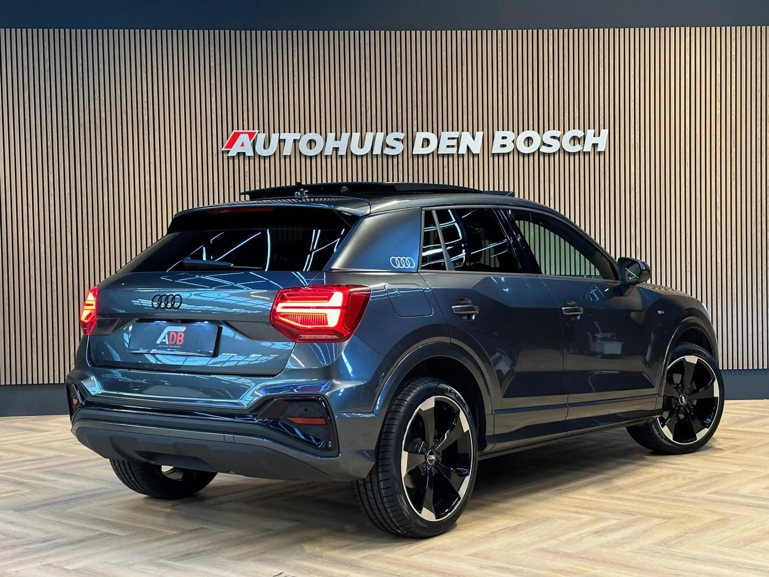 Audi - Q2