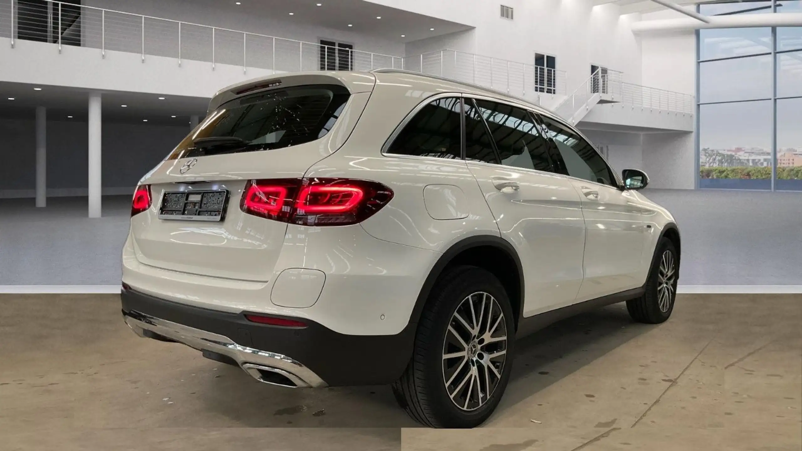 Mercedes-Benz - GLC 300