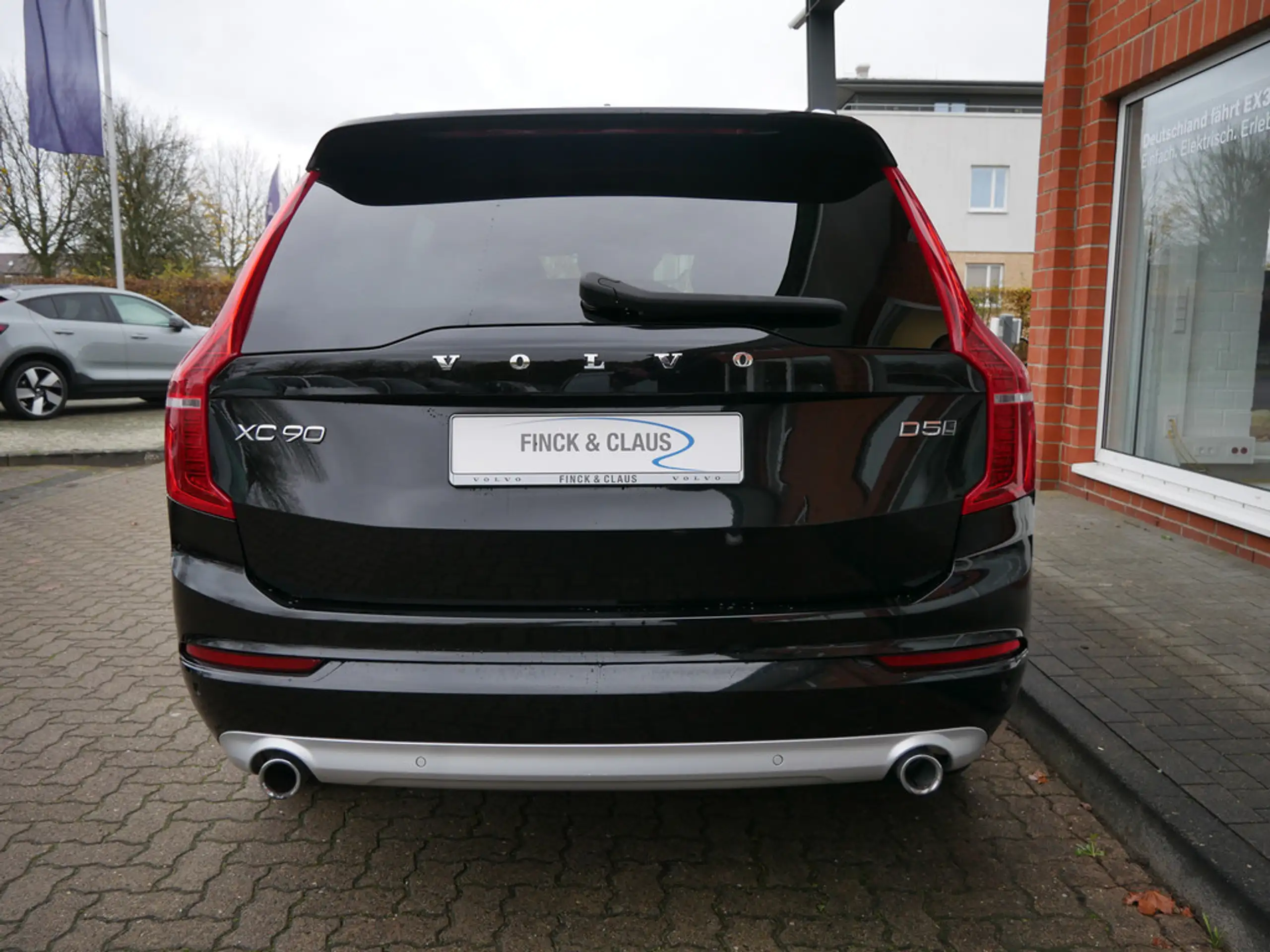 Volvo - XC90