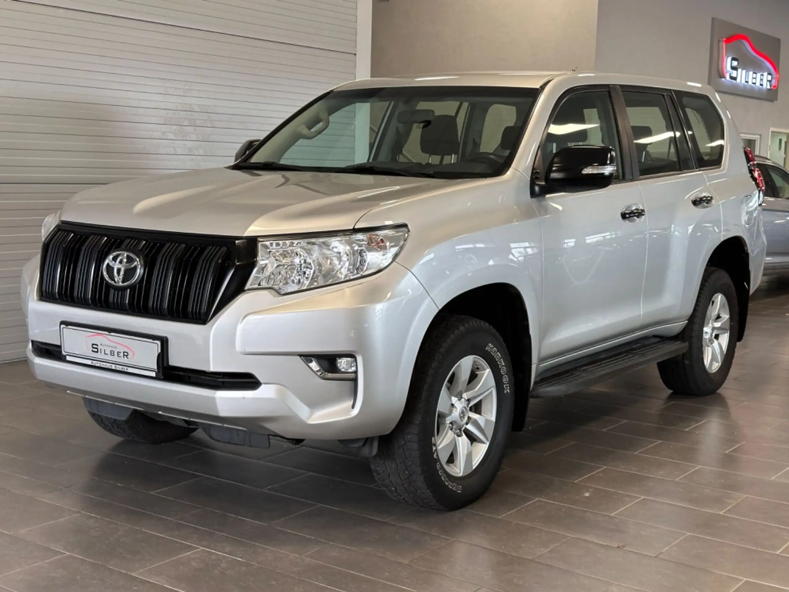 Toyota - Land Cruiser