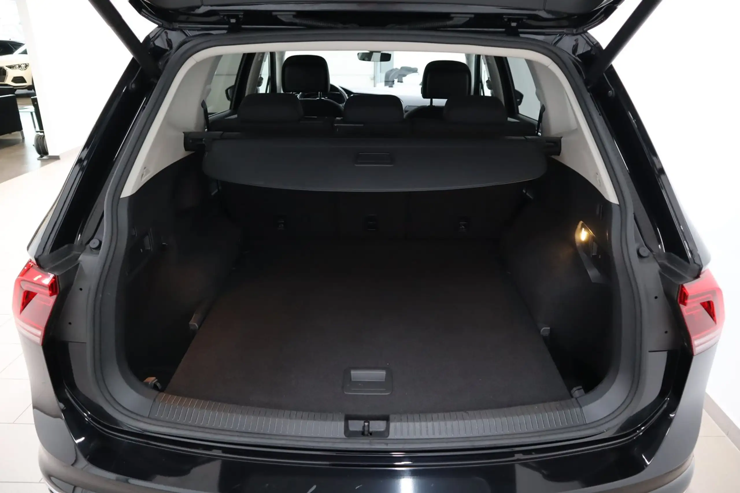 Volkswagen - Tiguan Allspace