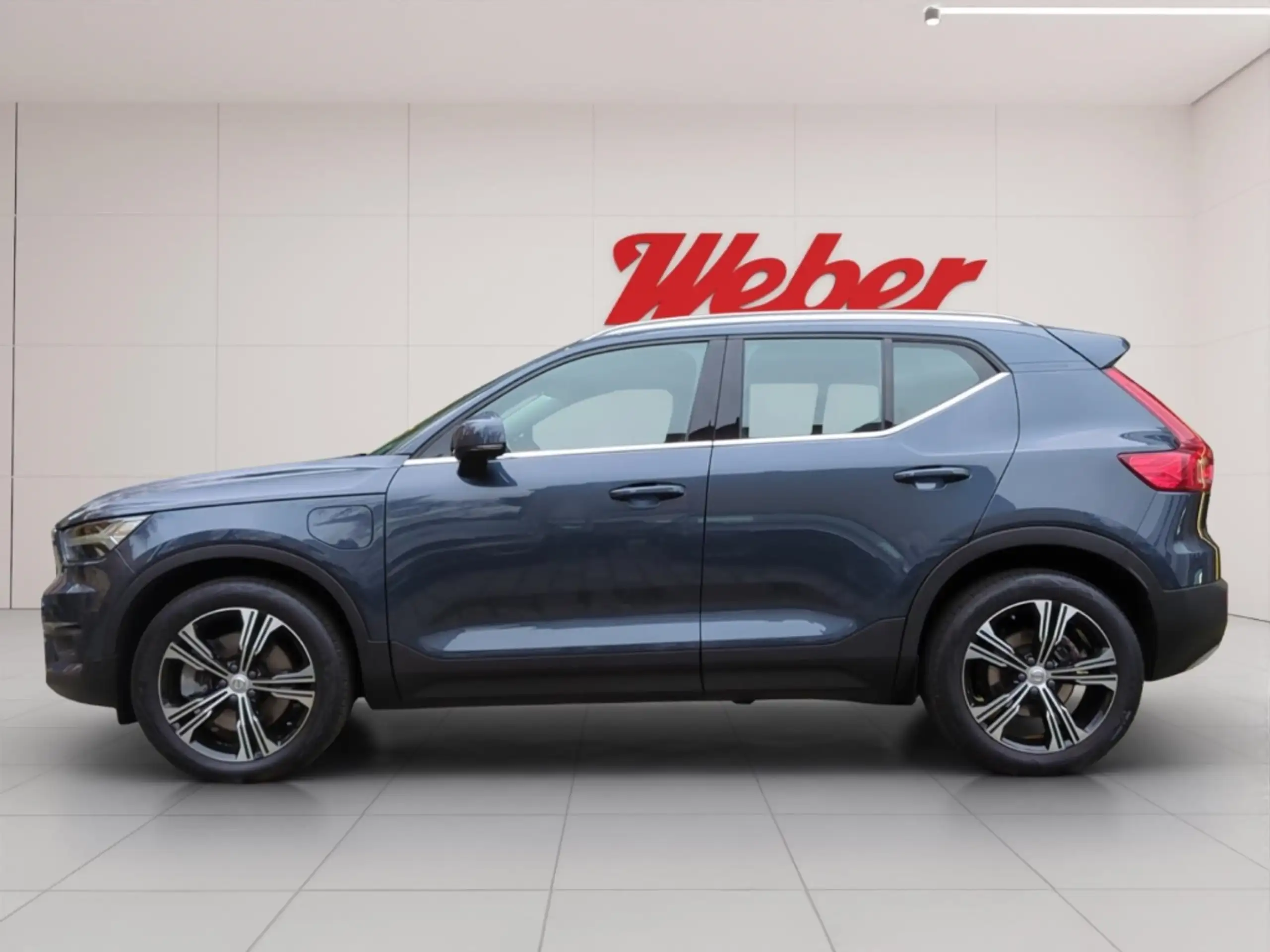 Volvo - XC40