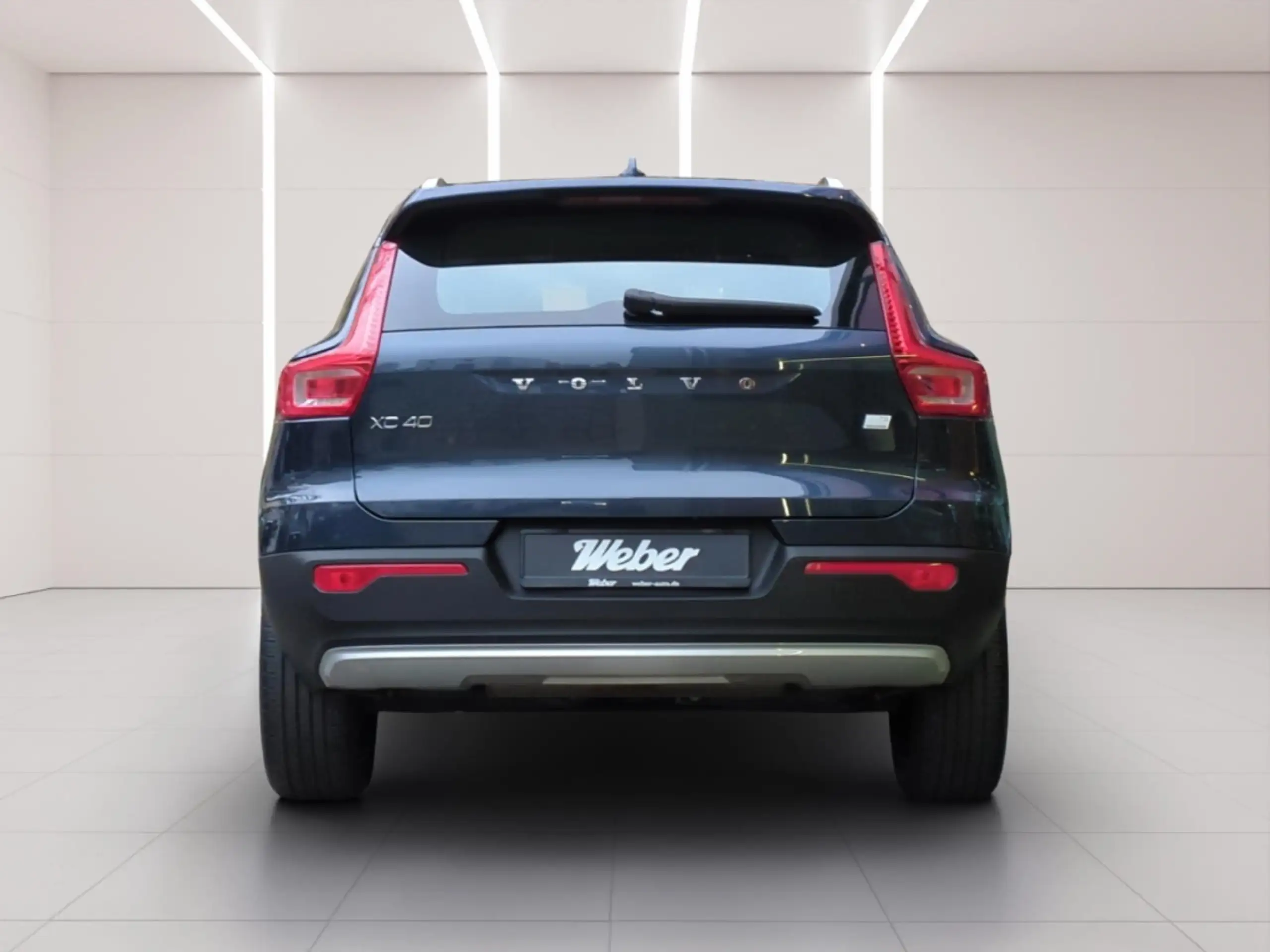 Volvo - XC40