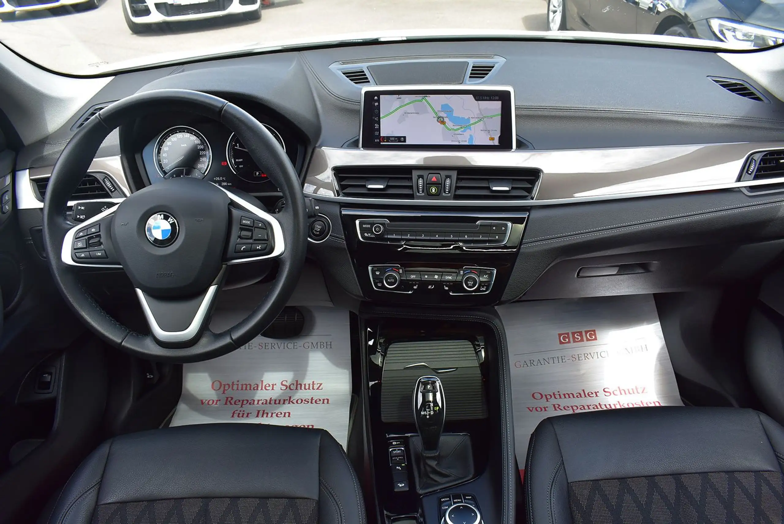 BMW - X1