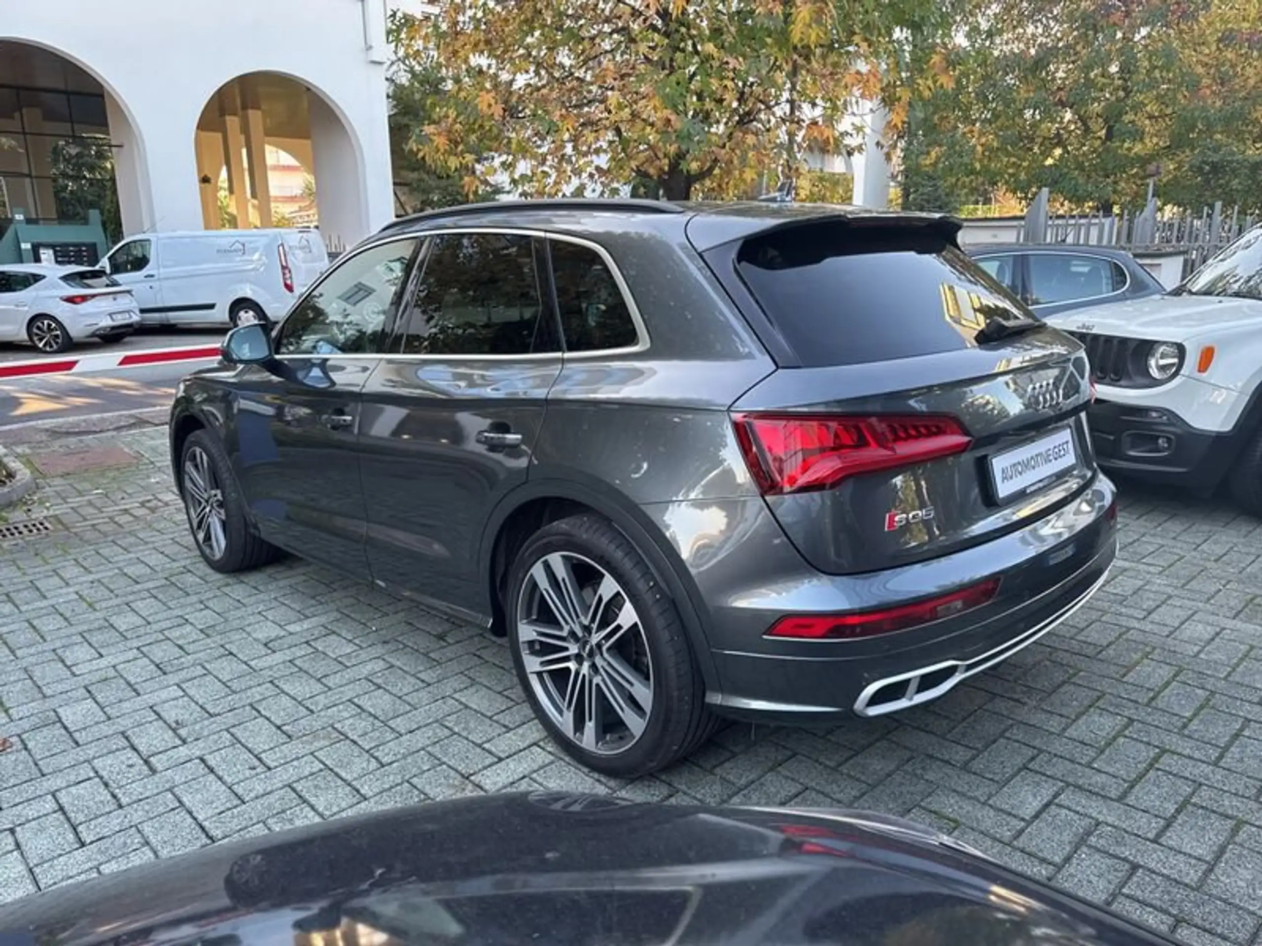 Audi - SQ5