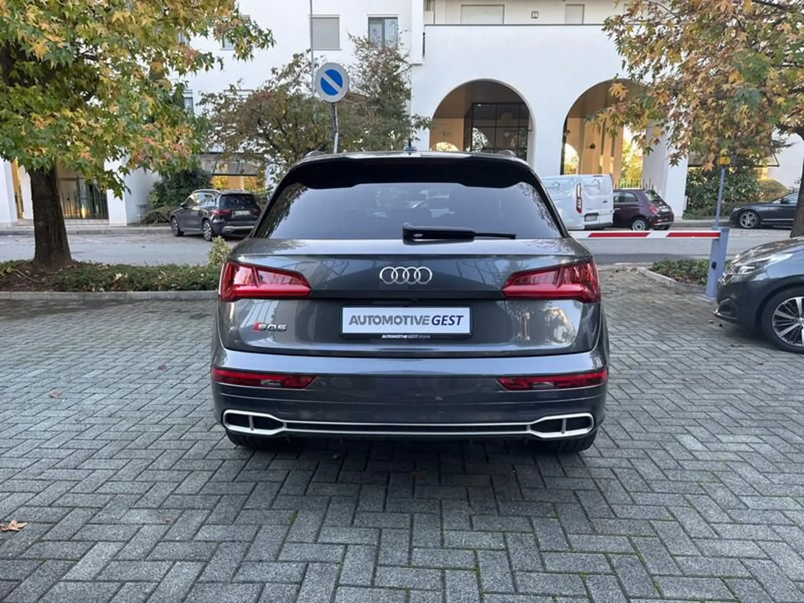 Audi - SQ5