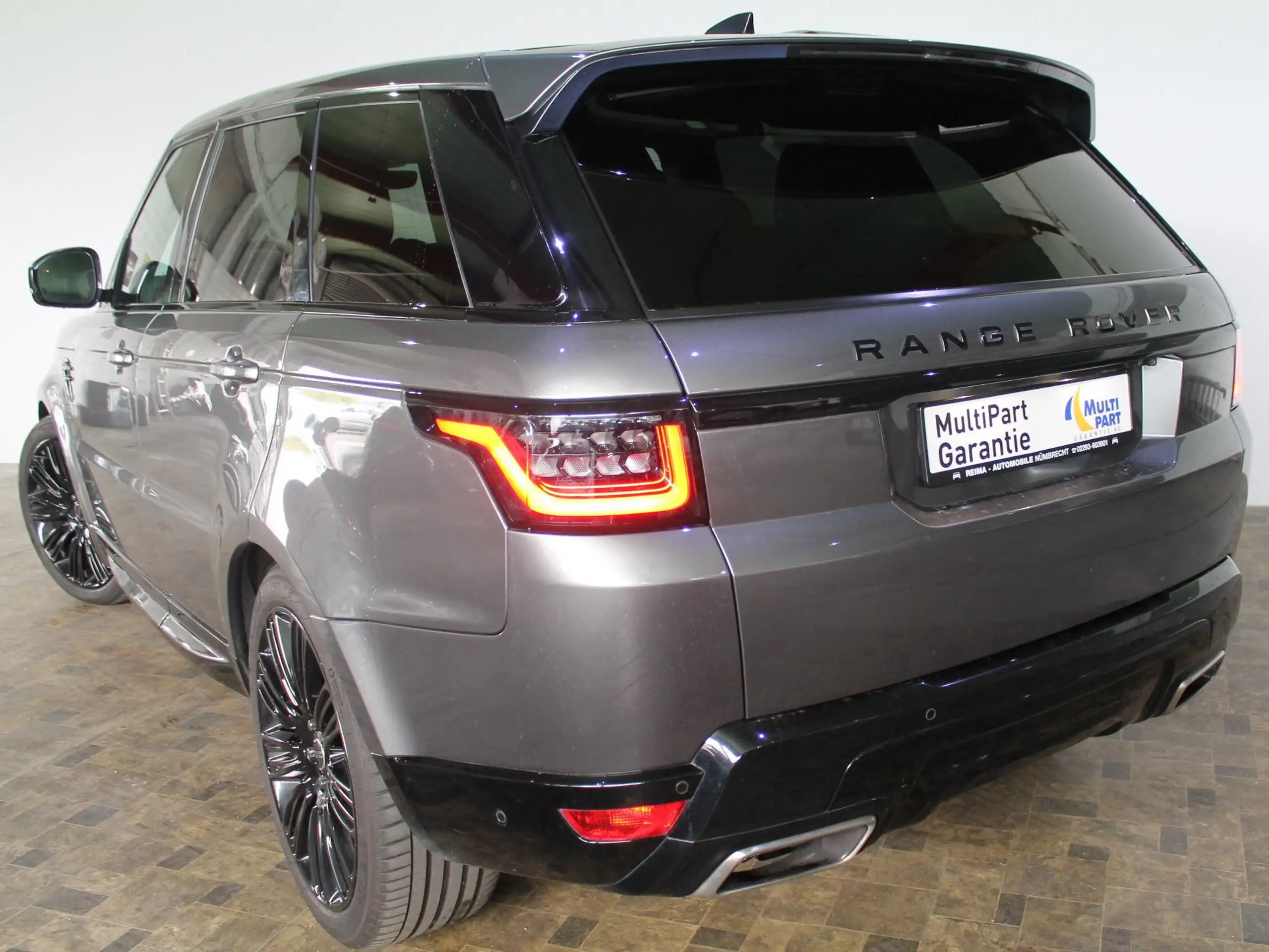 Land Rover - Range Rover Sport