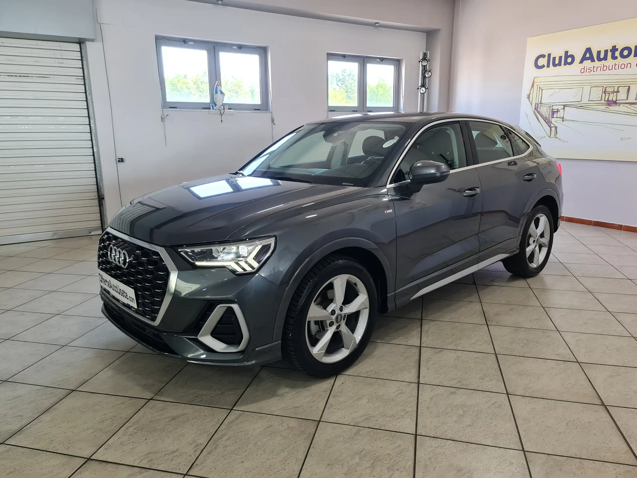 Audi - Q3