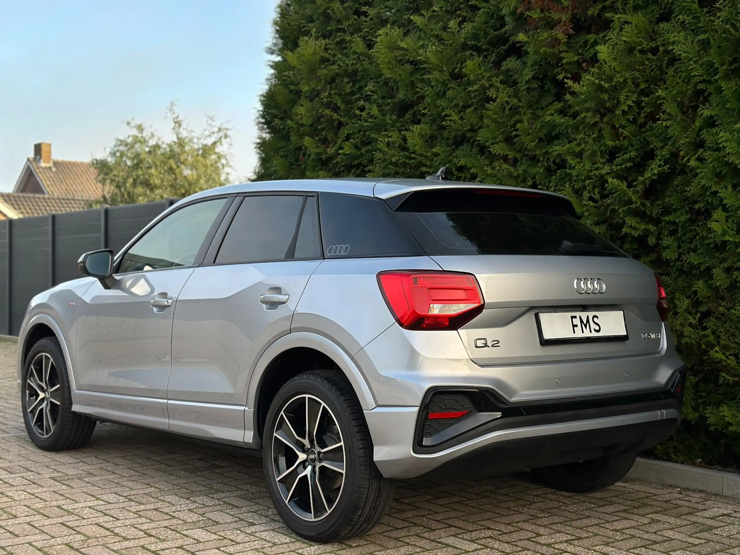 Audi - Q2