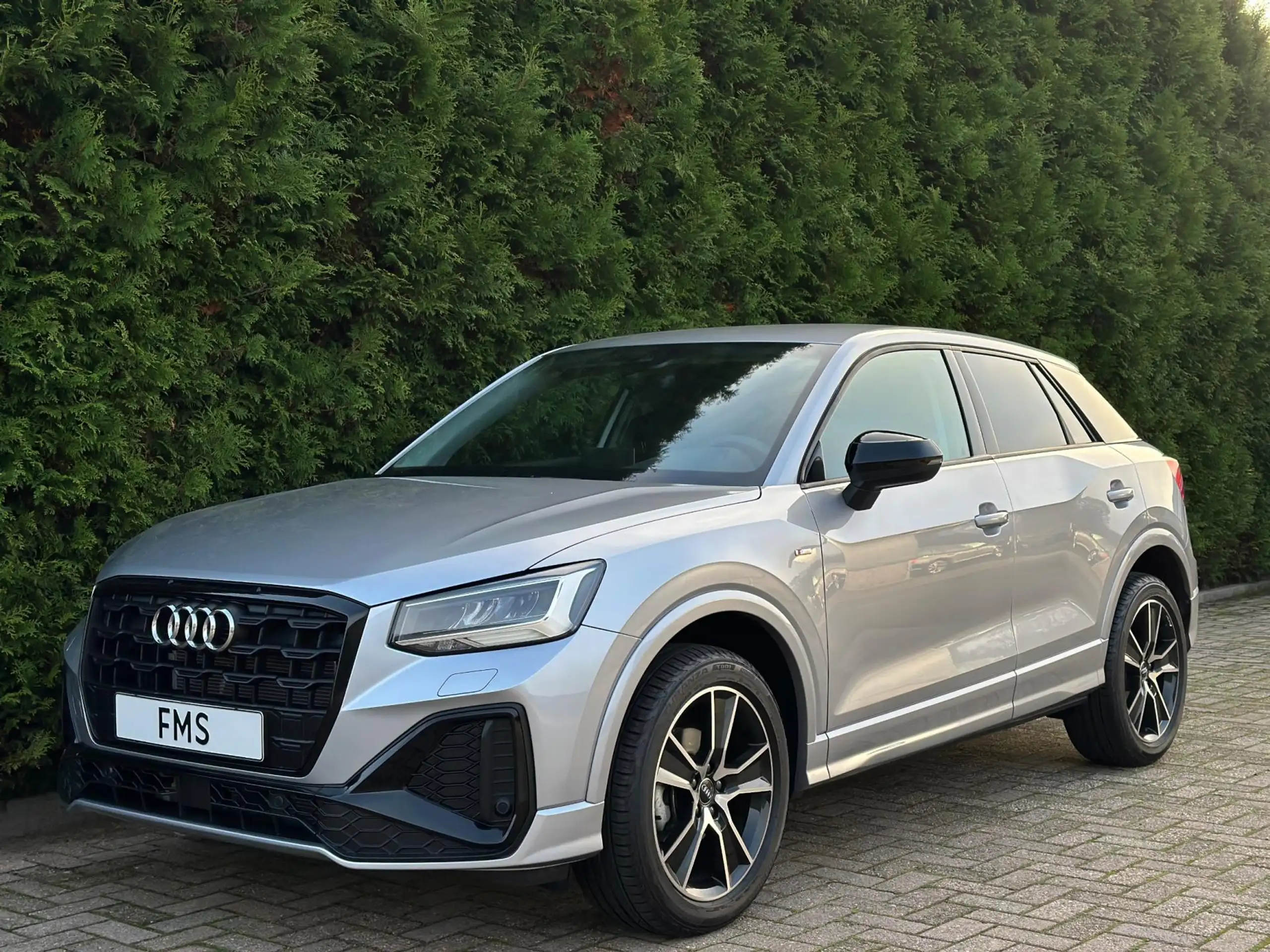 Audi - Q2