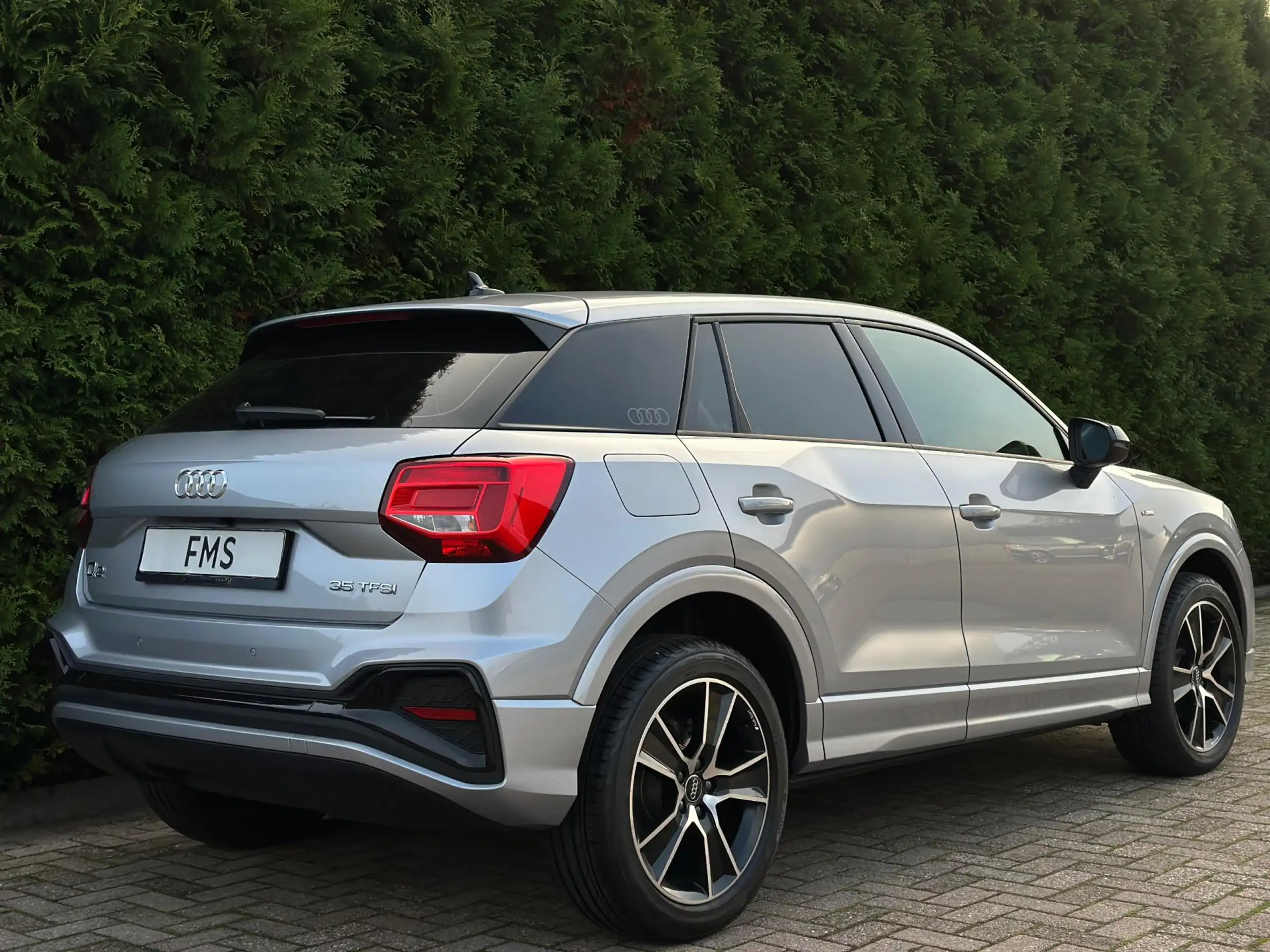 Audi - Q2