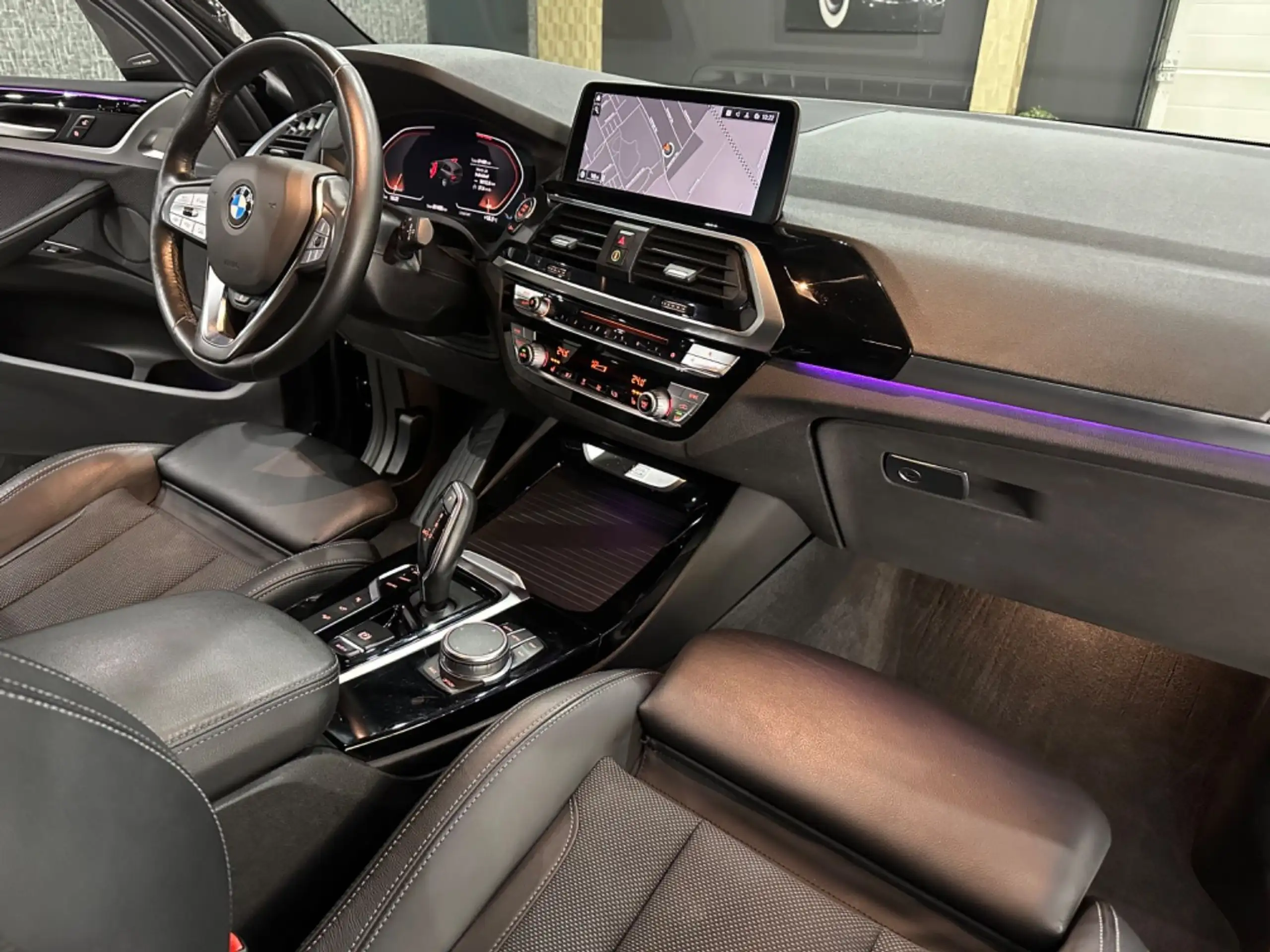 BMW - X3