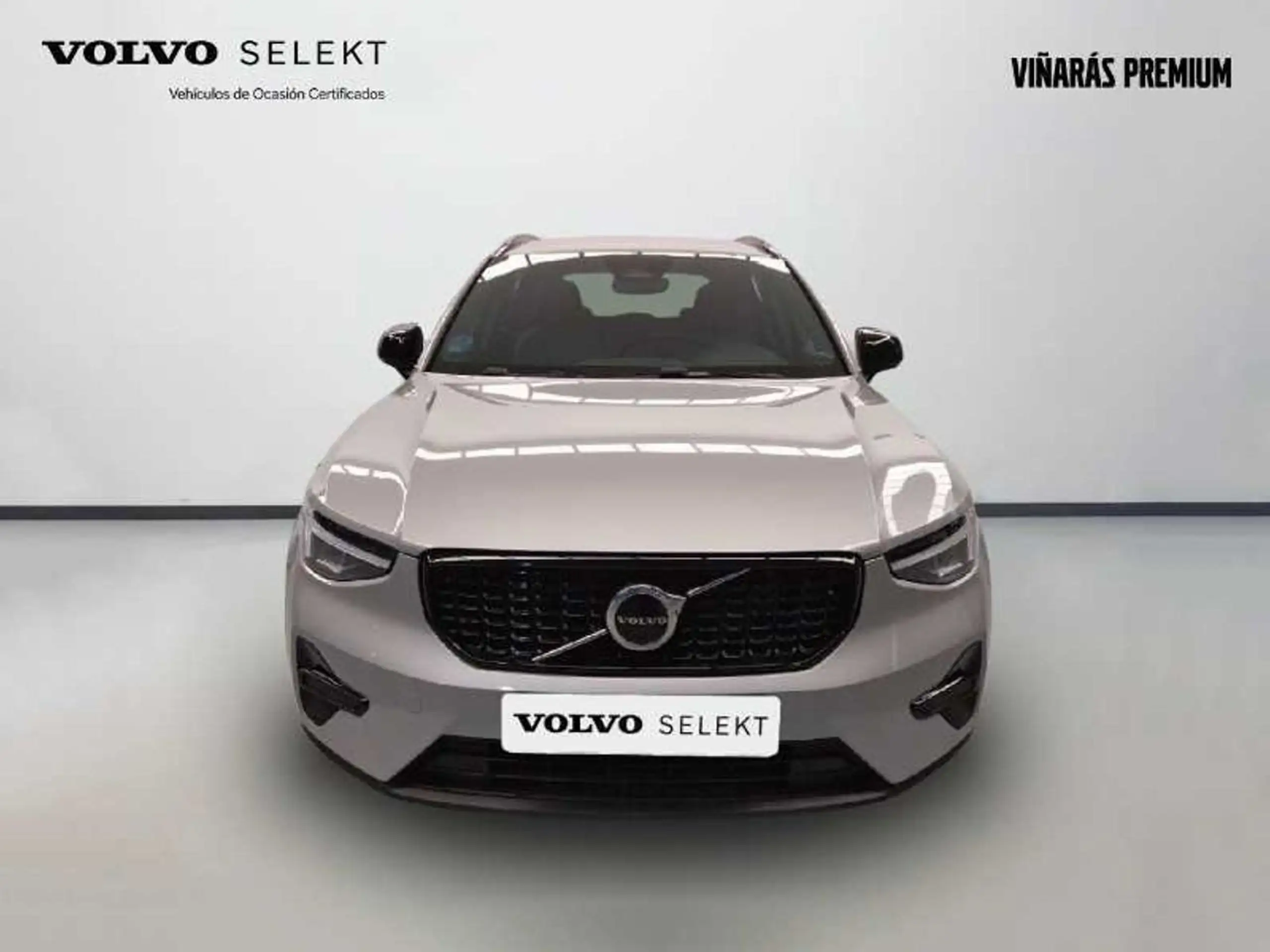 Volvo - XC40