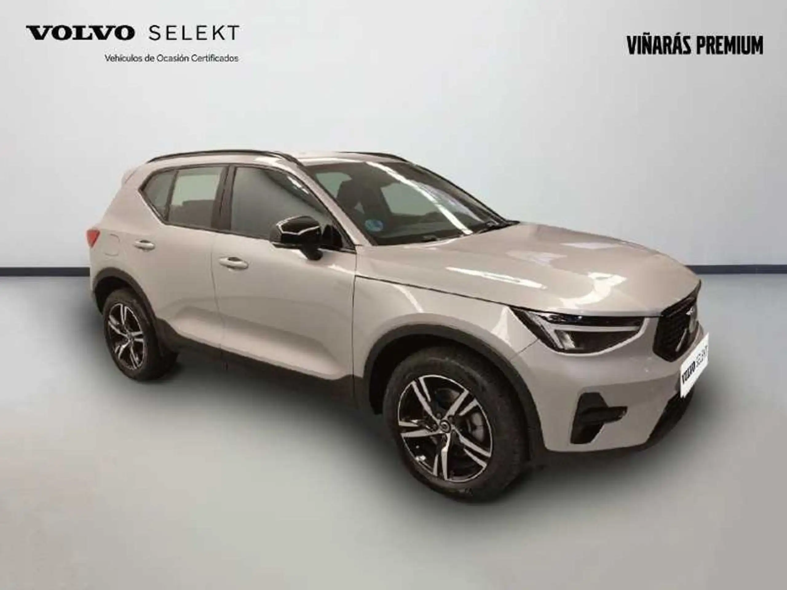 Volvo - XC40