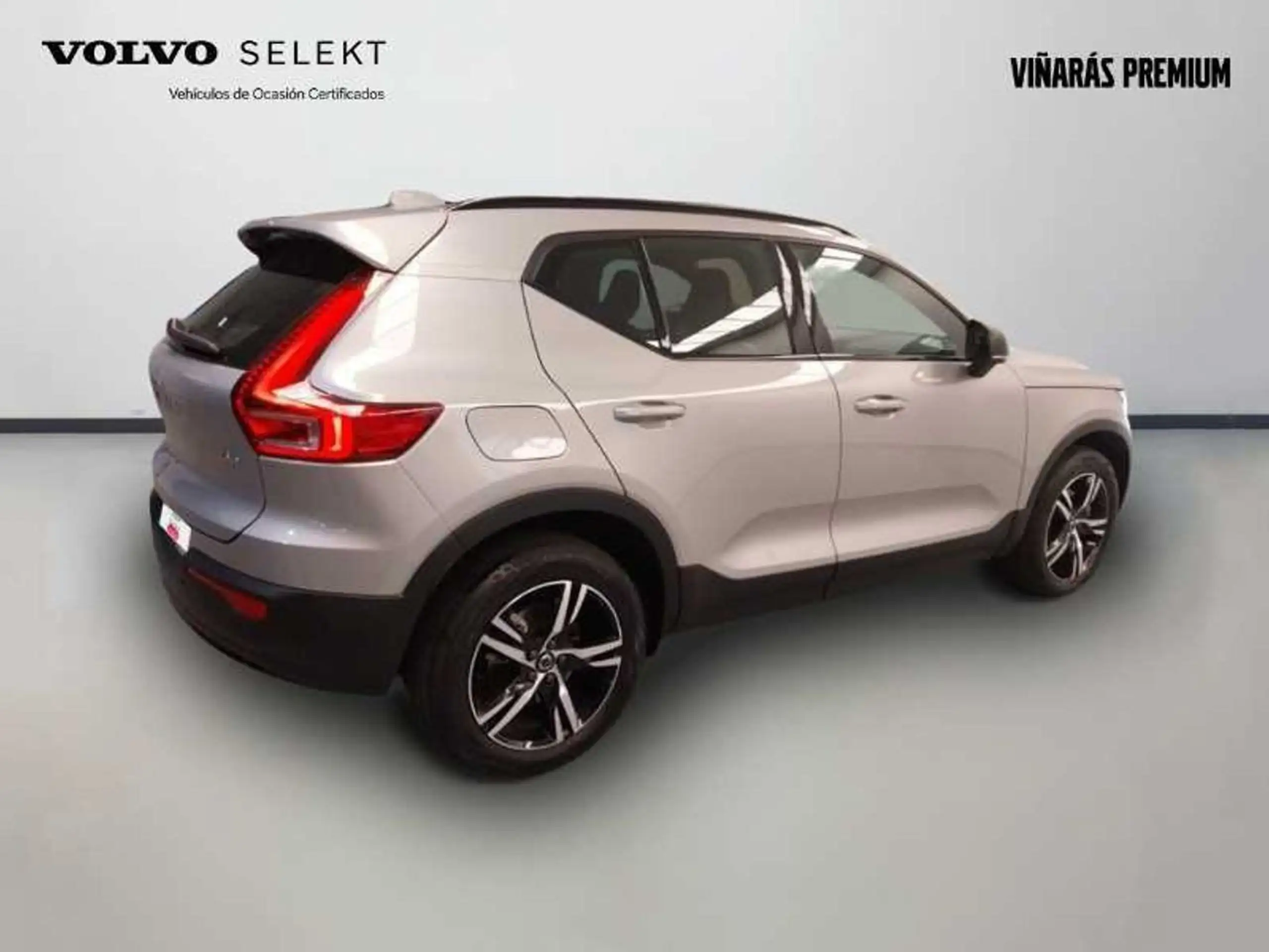 Volvo - XC40