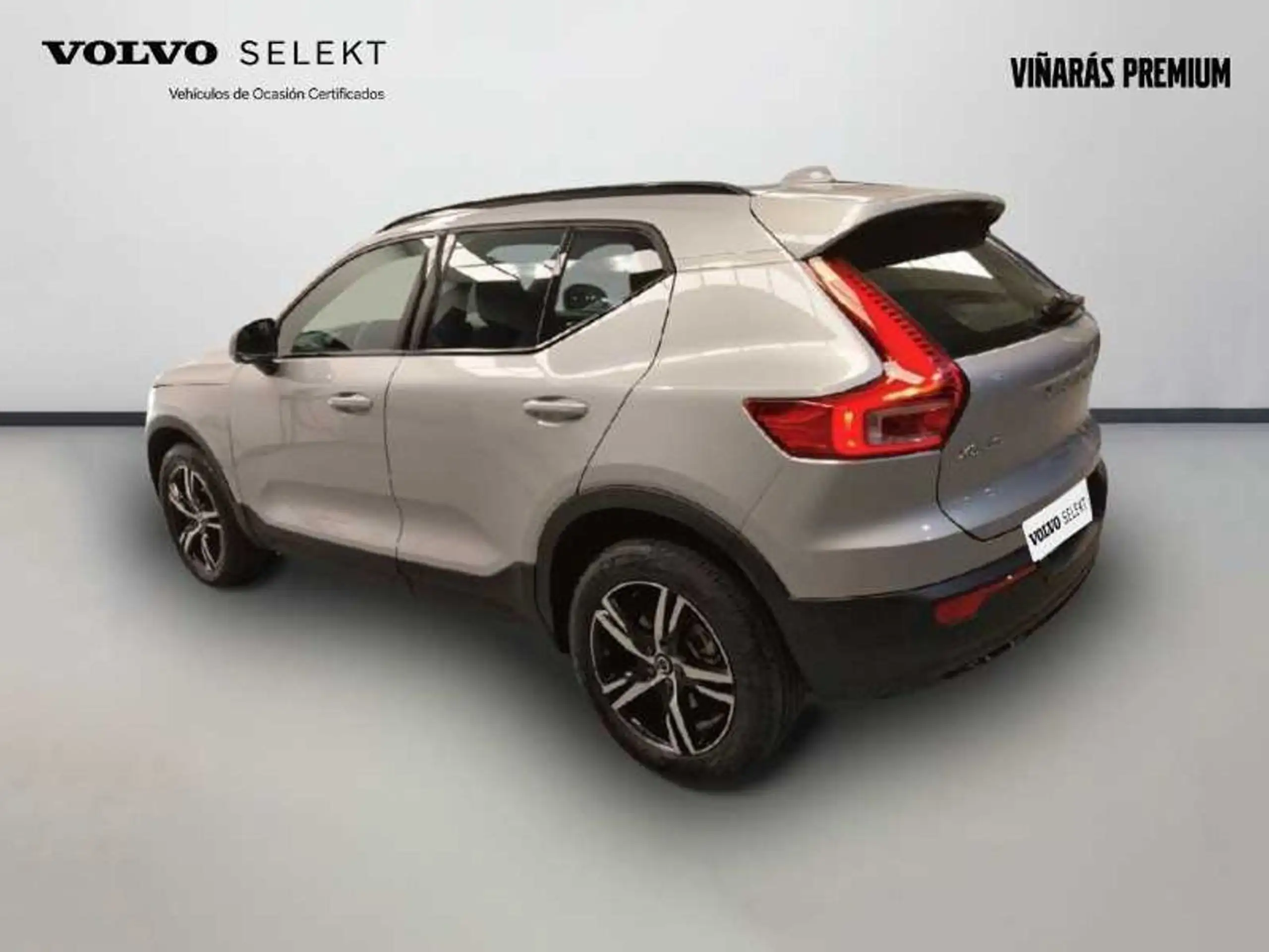 Volvo - XC40