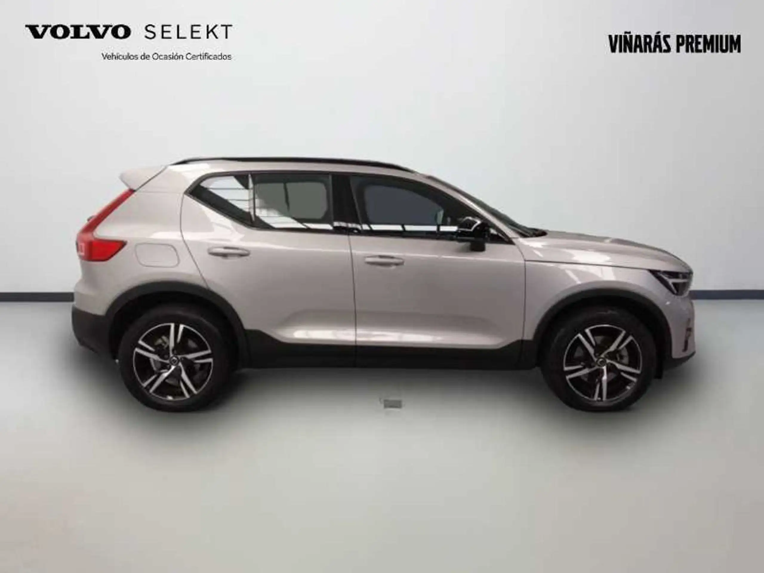 Volvo - XC40