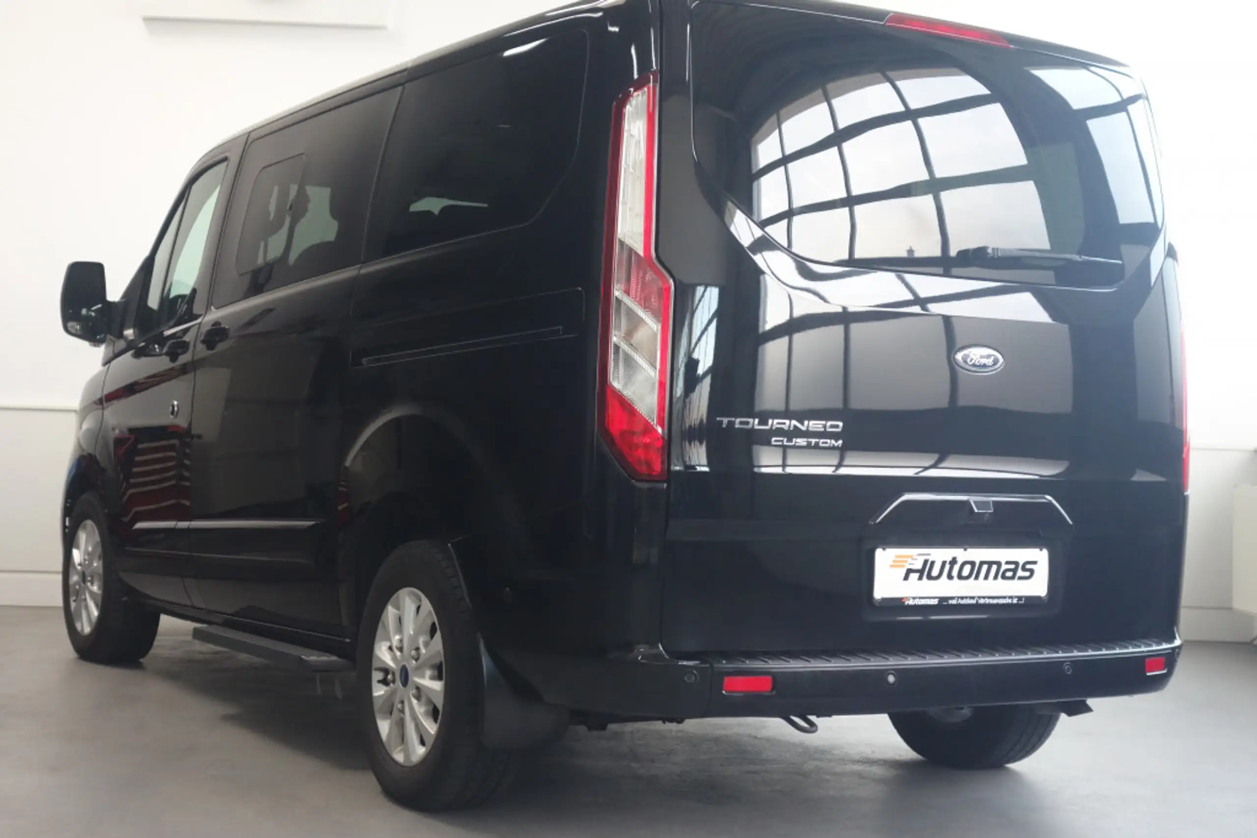 Ford - Tourneo Custom