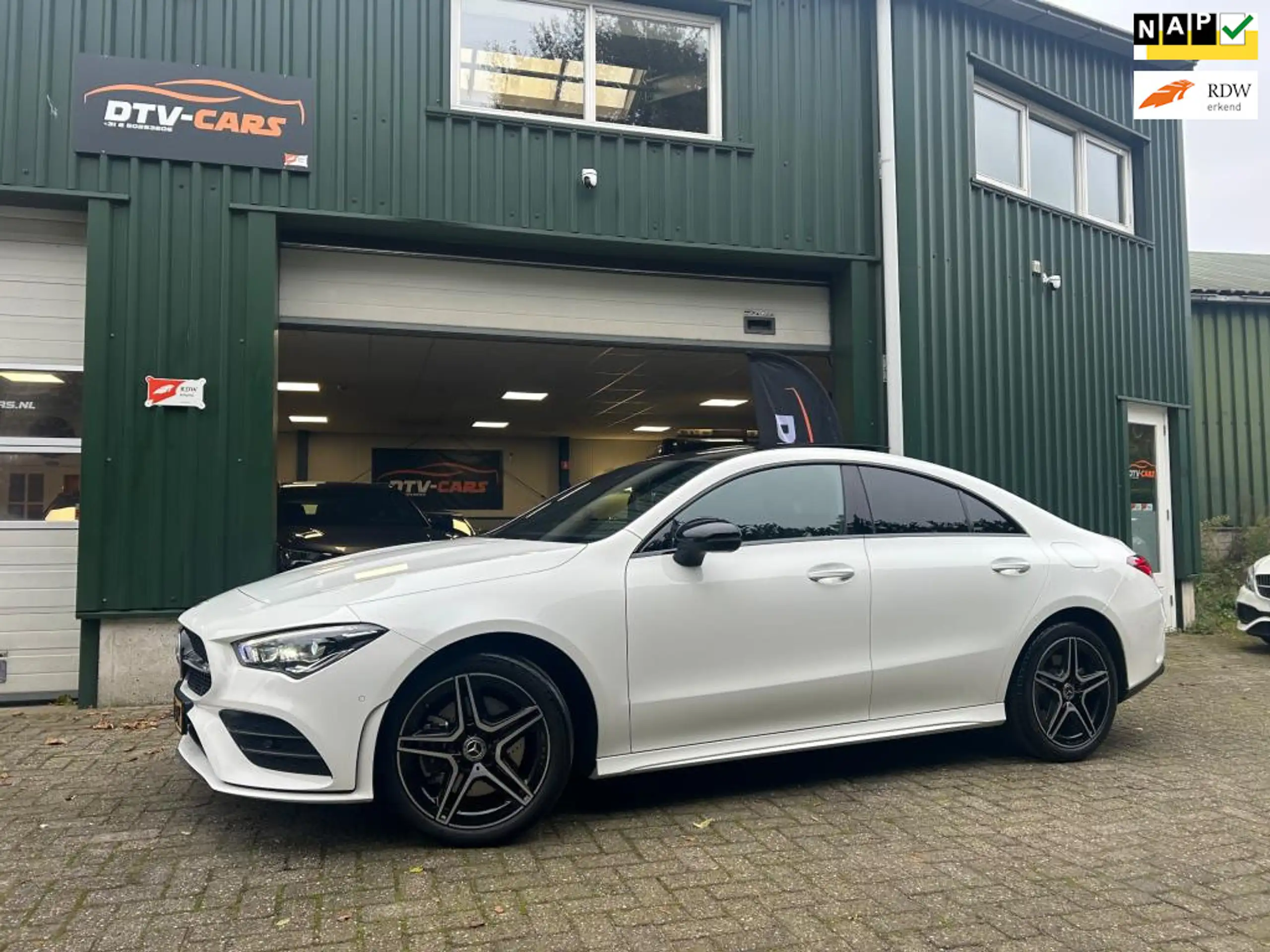 Mercedes-Benz - CLA 250