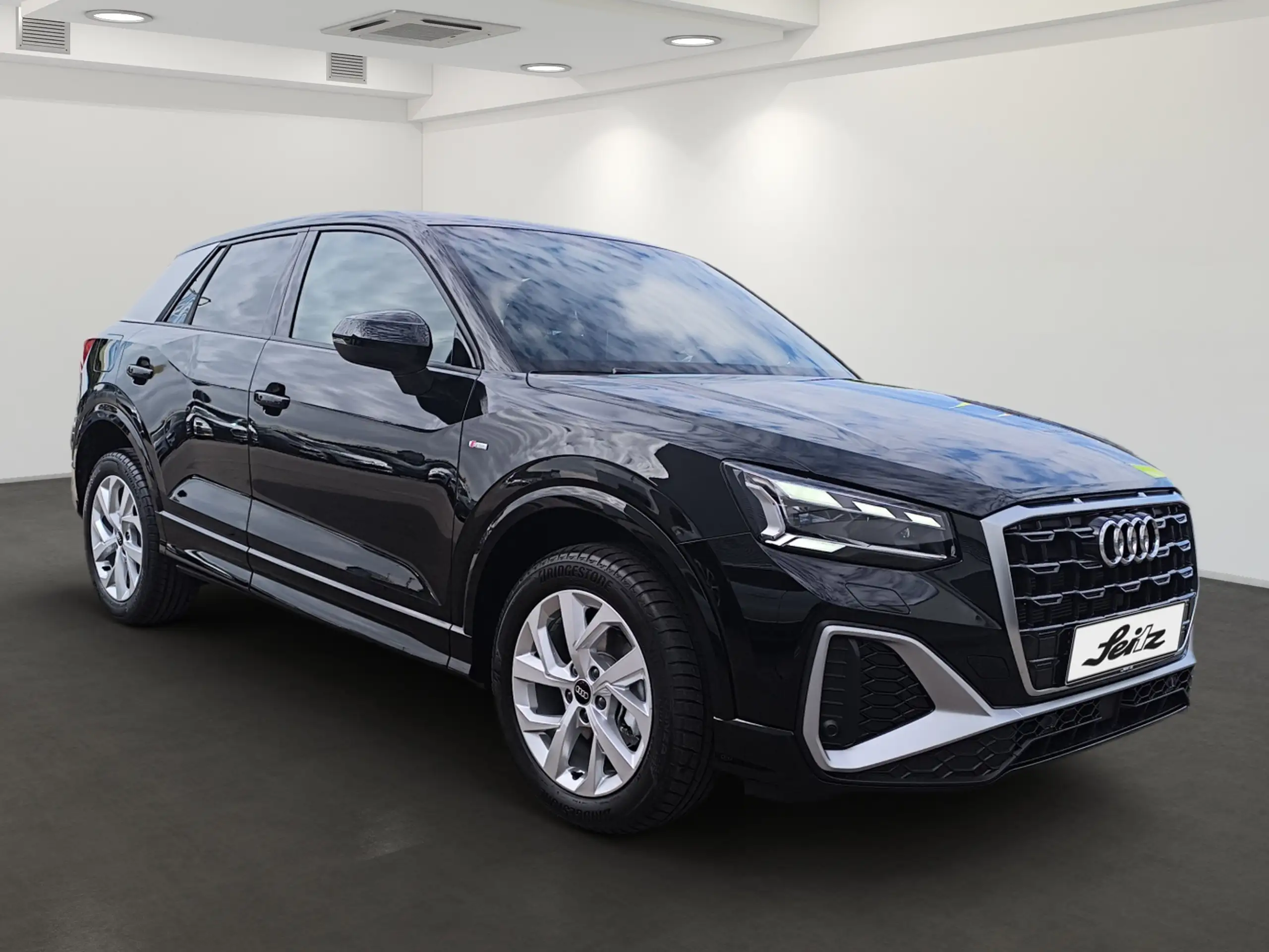 Audi - Q2