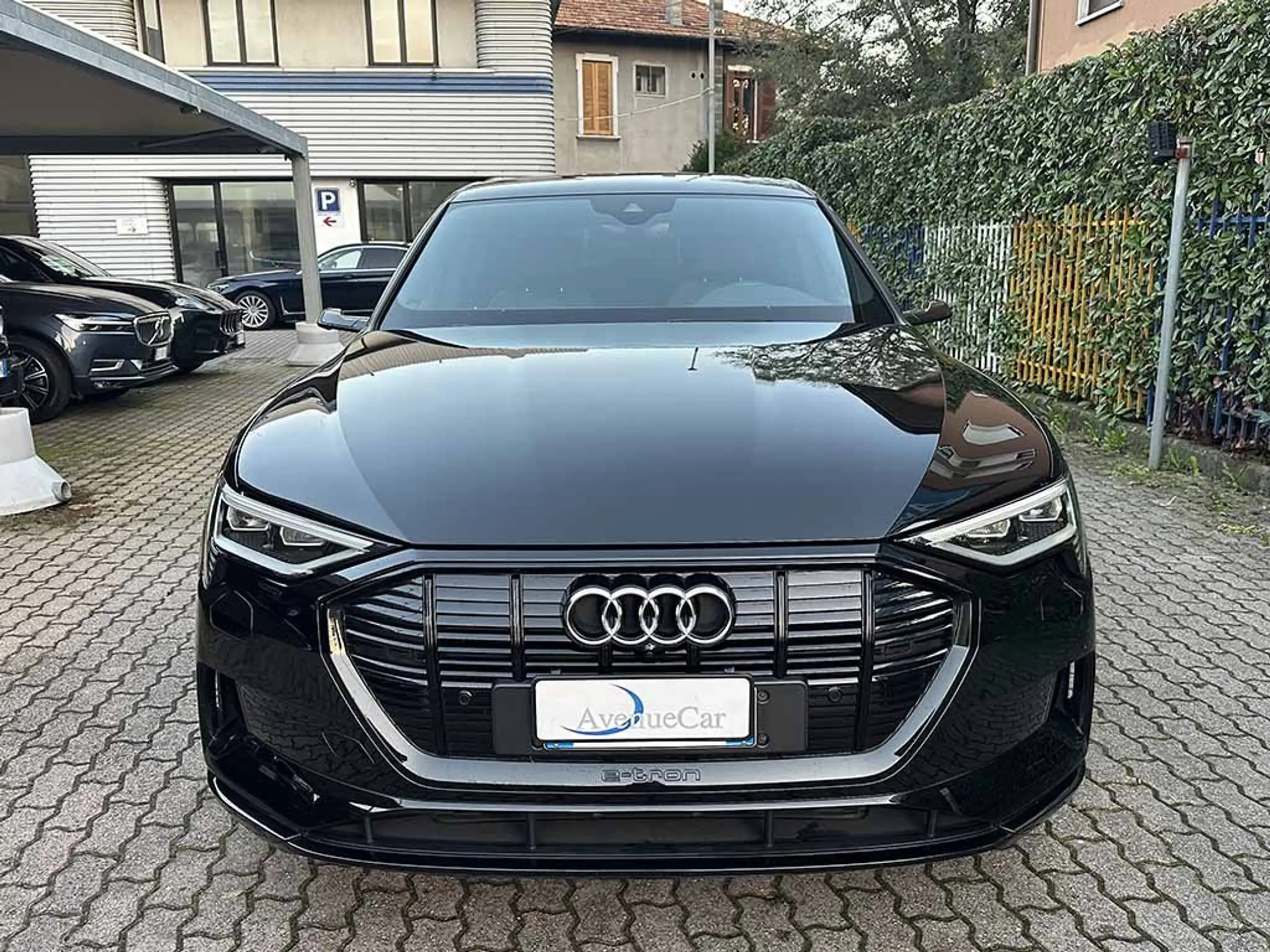 Audi - e-tron