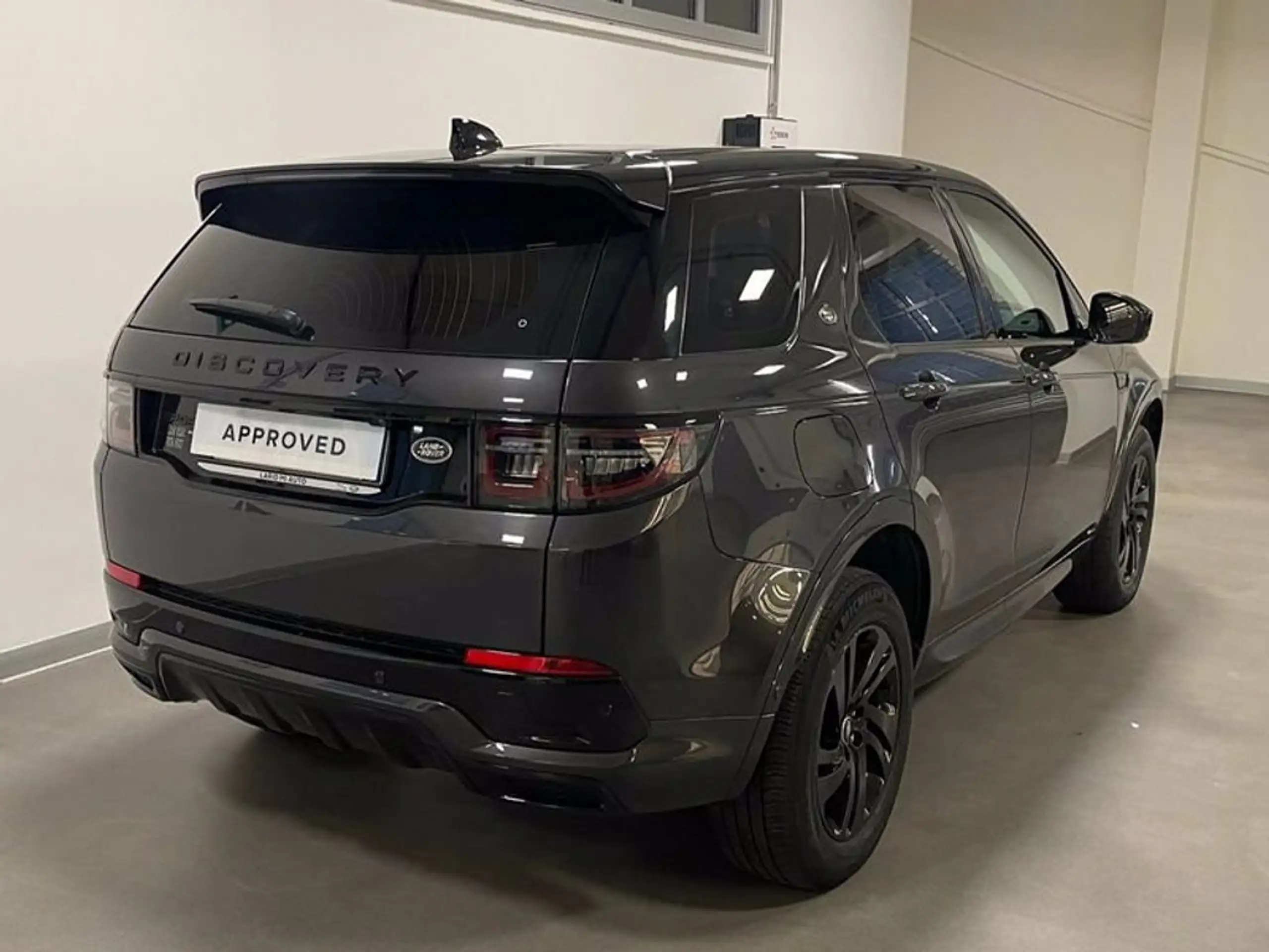 Land Rover - Discovery Sport