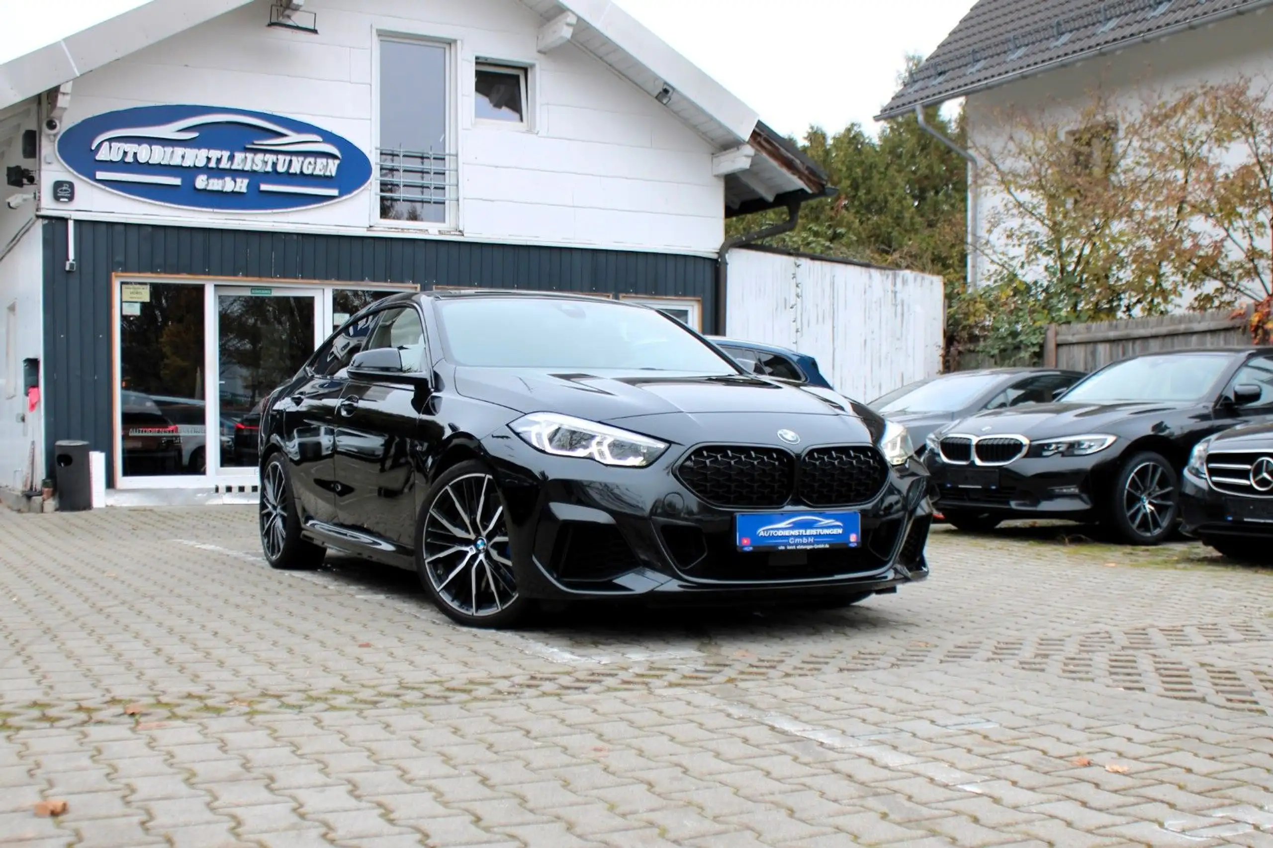 BMW - M2