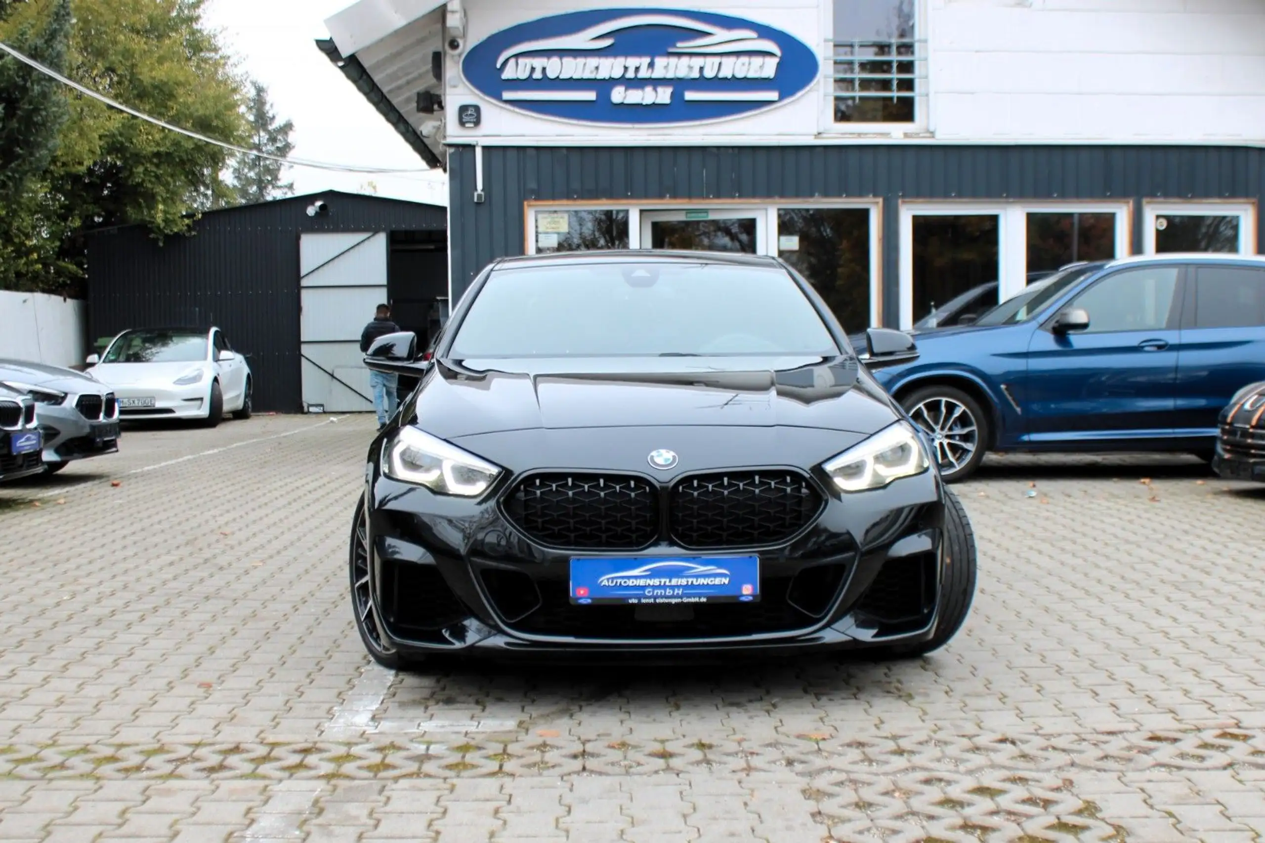 BMW - M2