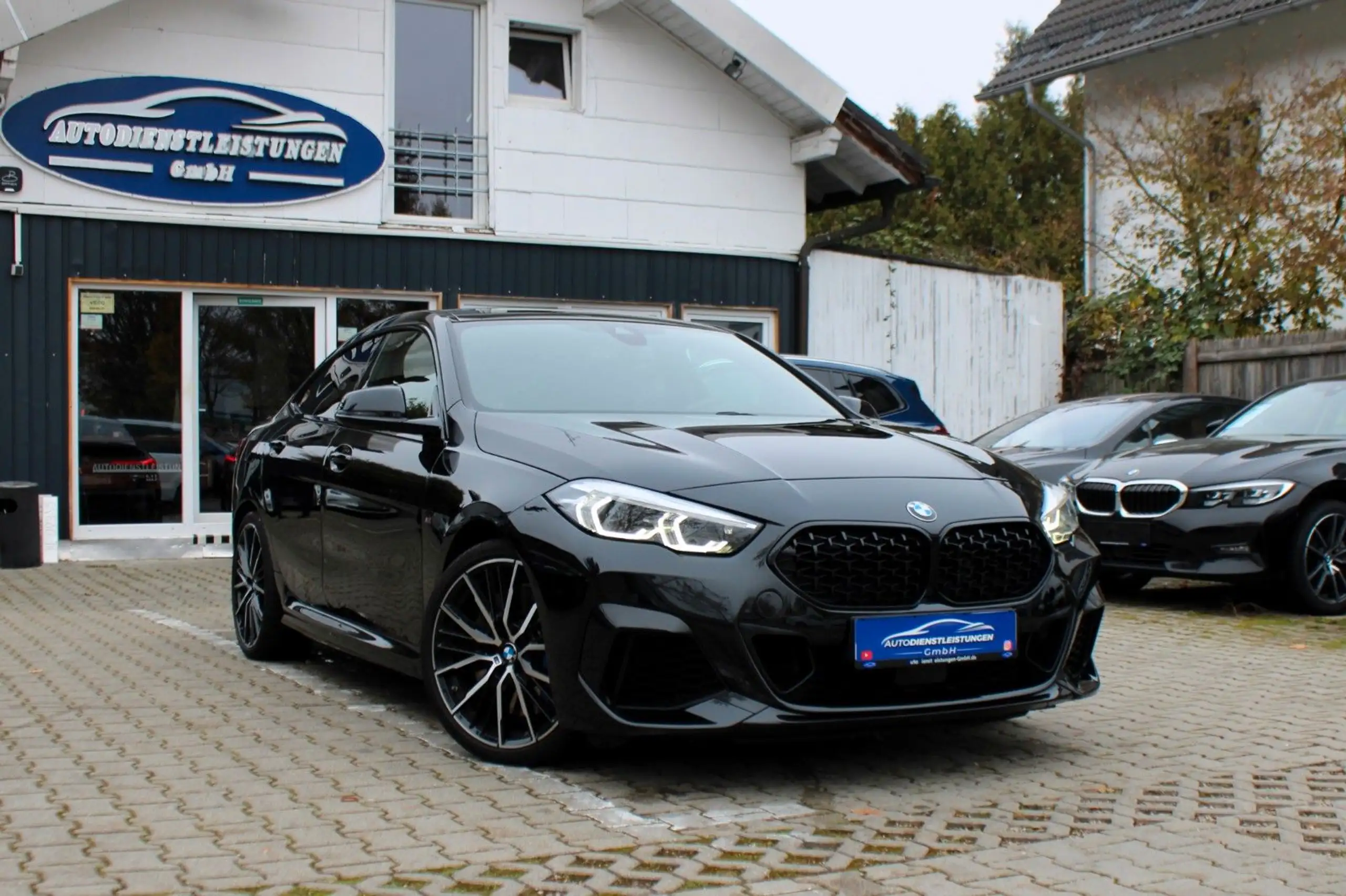 BMW - M2