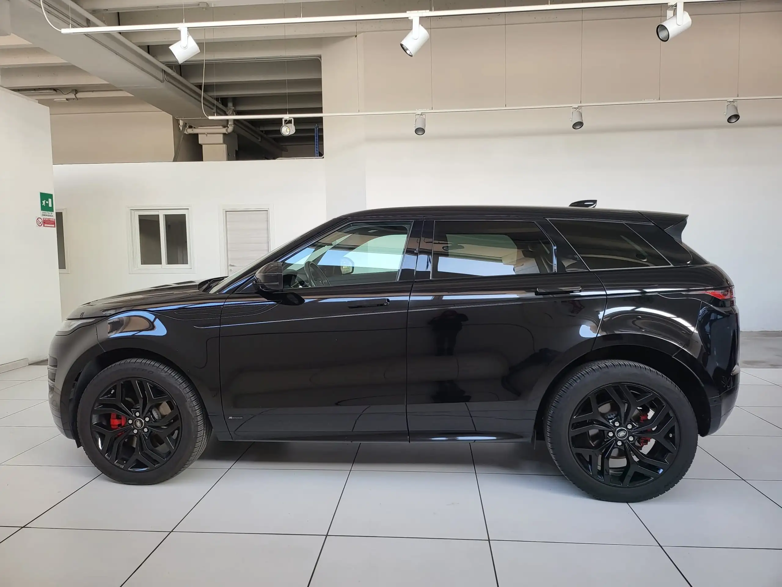 Land Rover - Range Rover Evoque