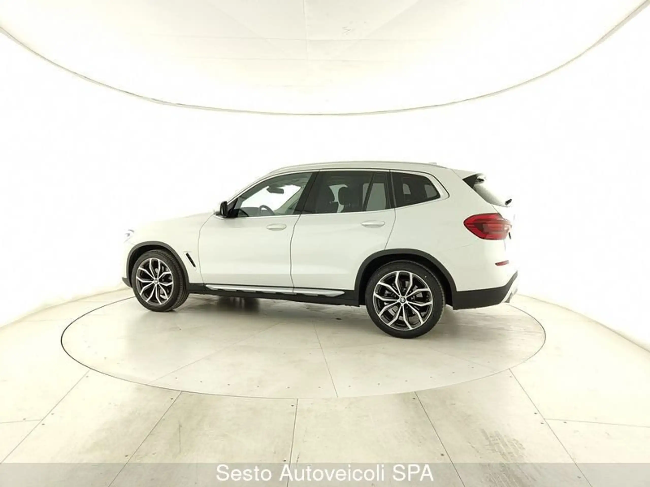 BMW - X3