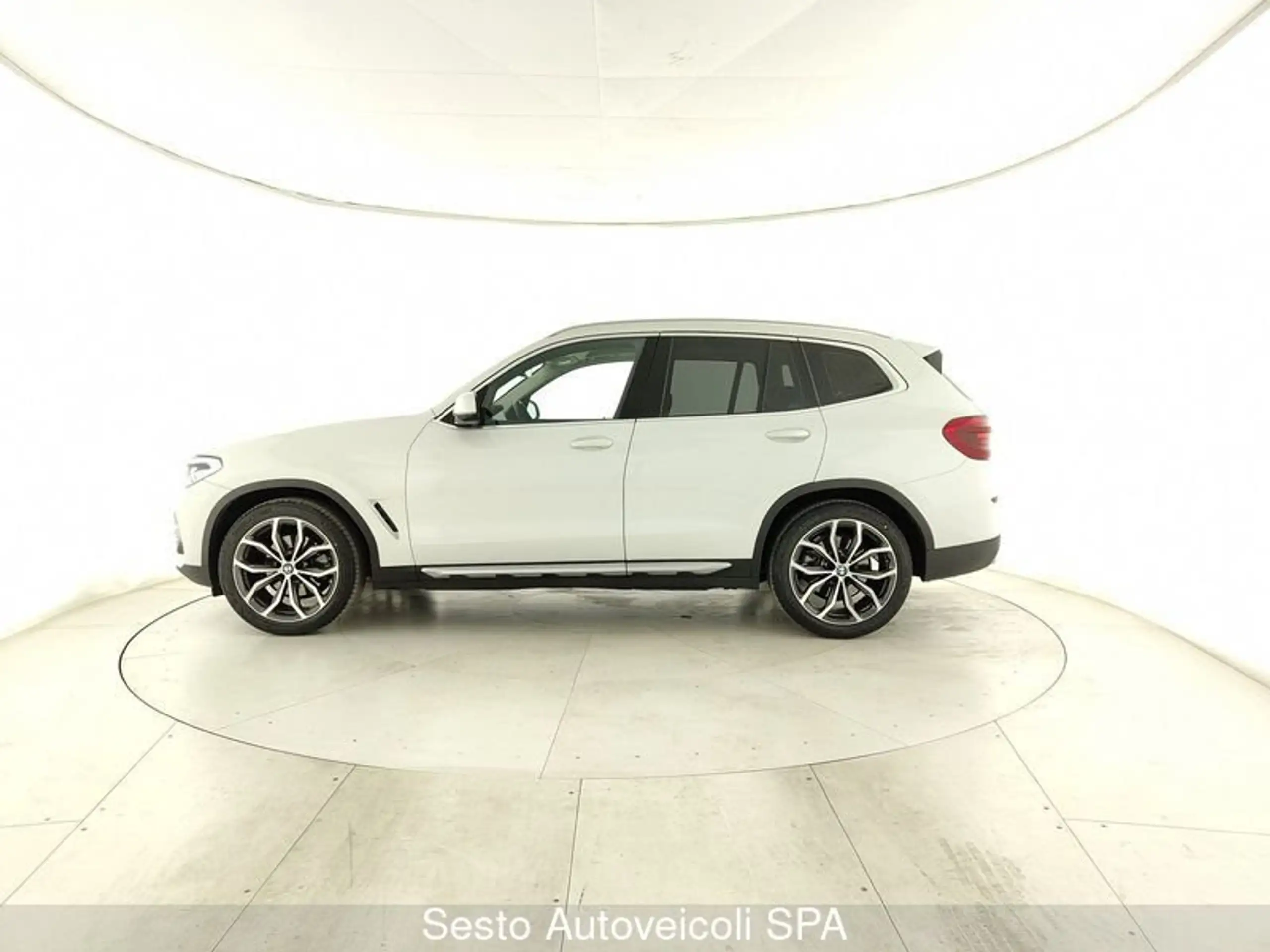 BMW - X3