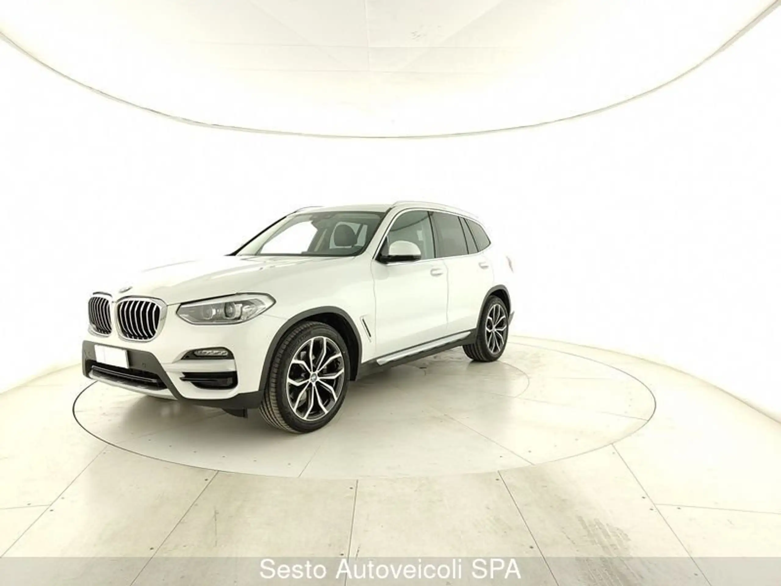 BMW - X3