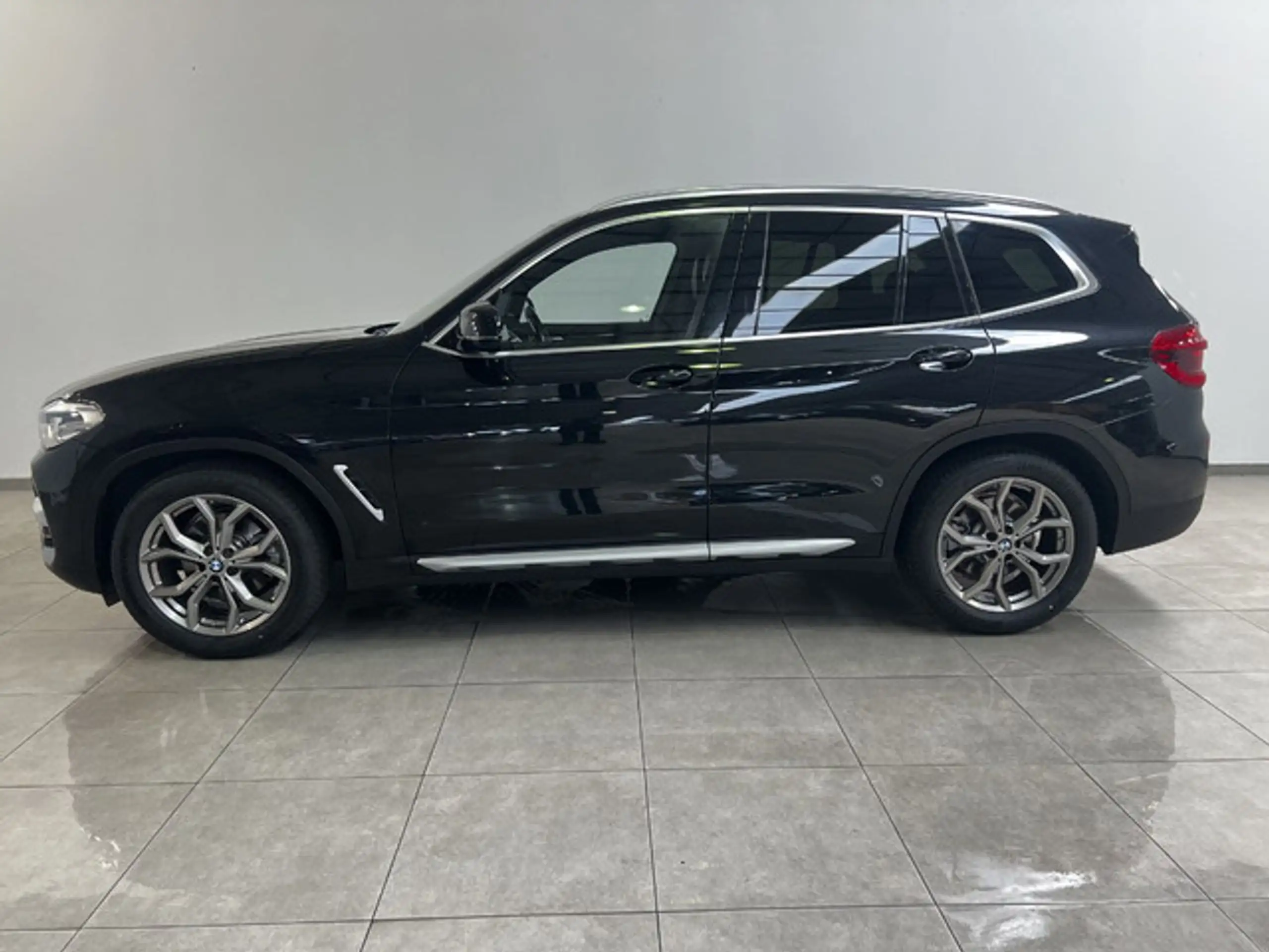 BMW - X3