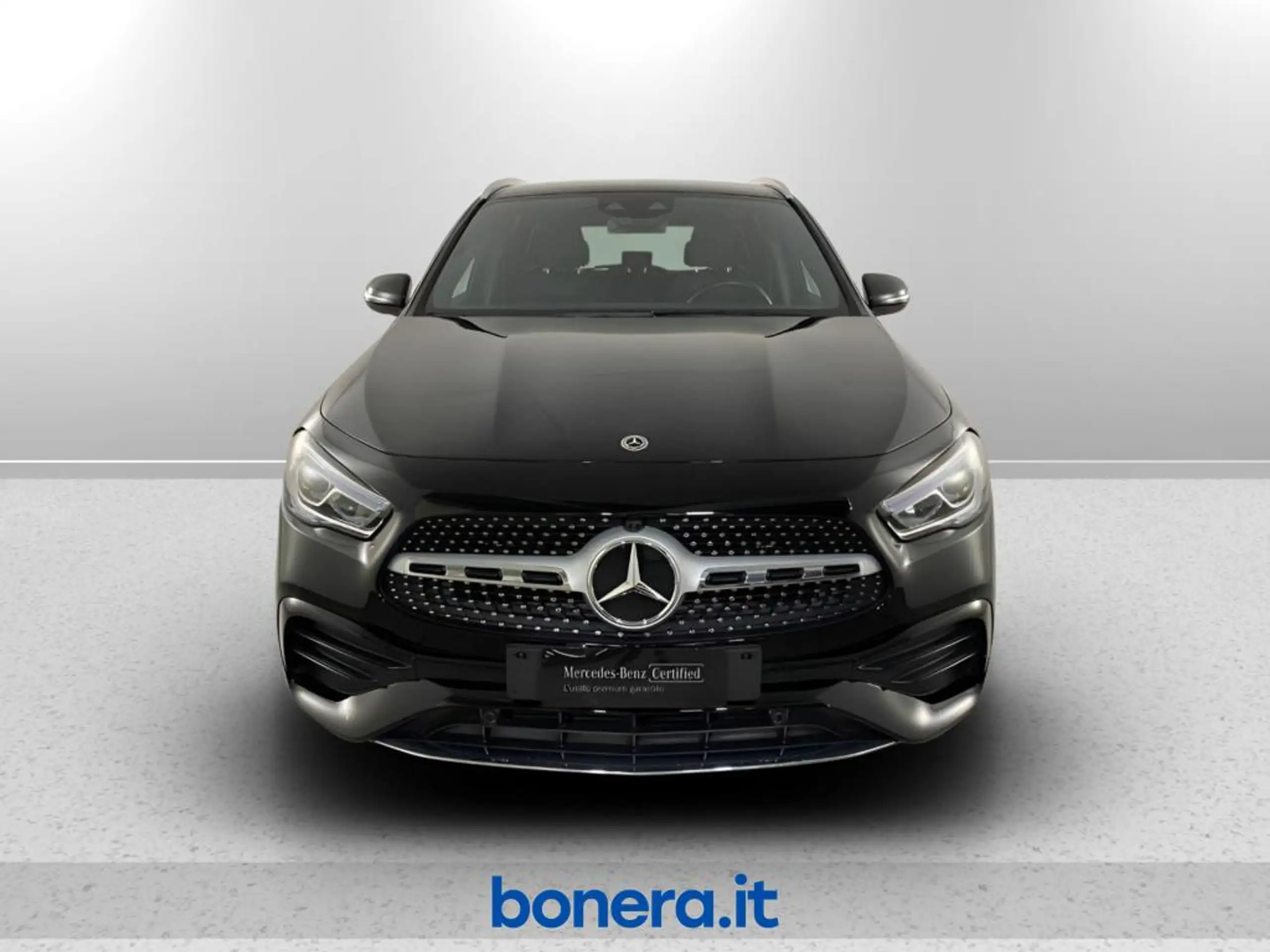 Mercedes-Benz - GLA 200