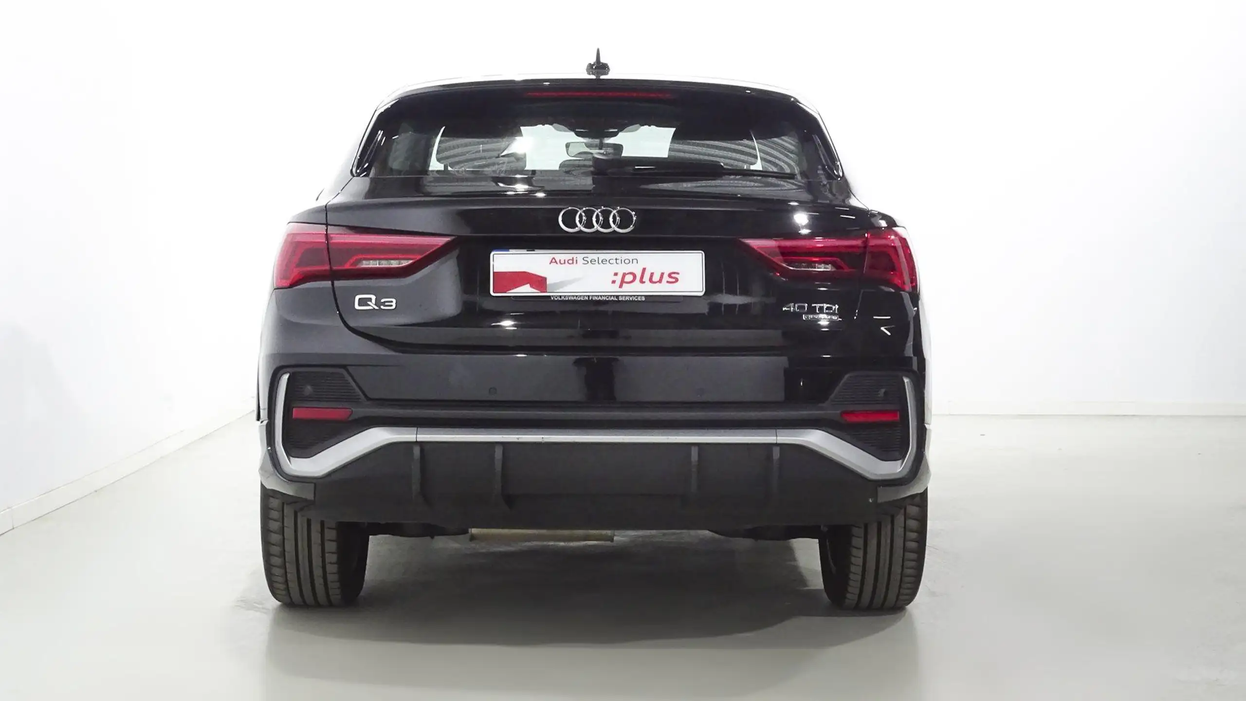 Audi - Q3